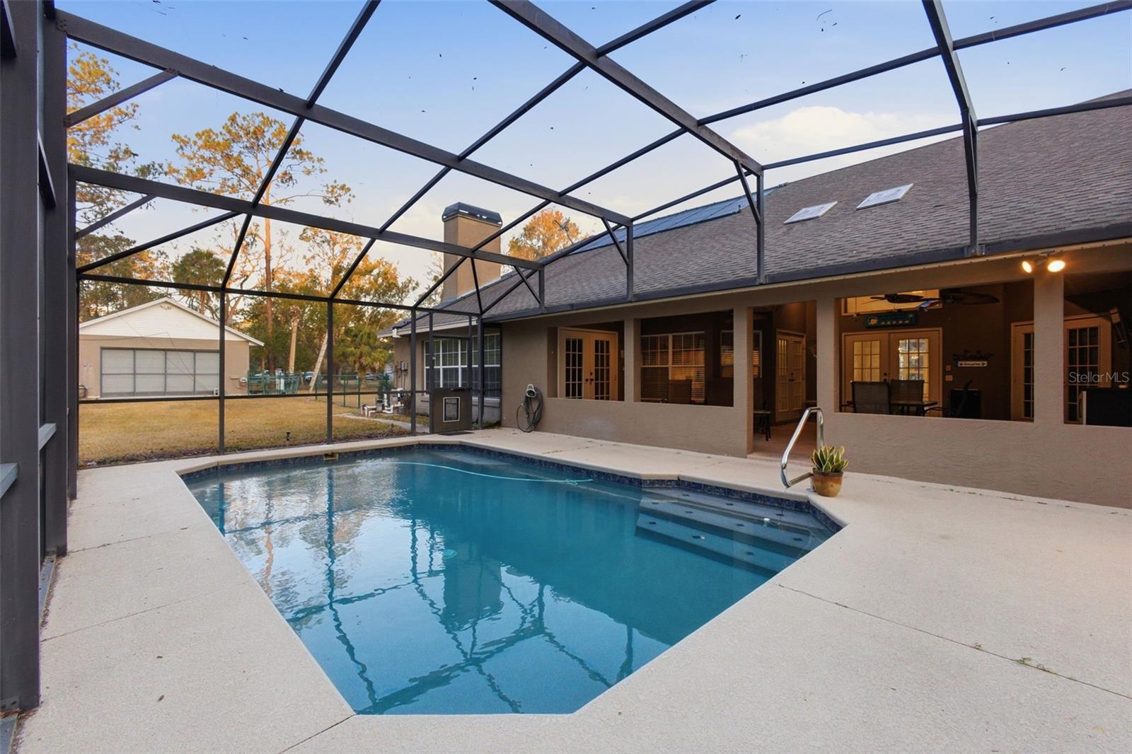 Image 28 of 43 For 1012 Pine Tree Drive