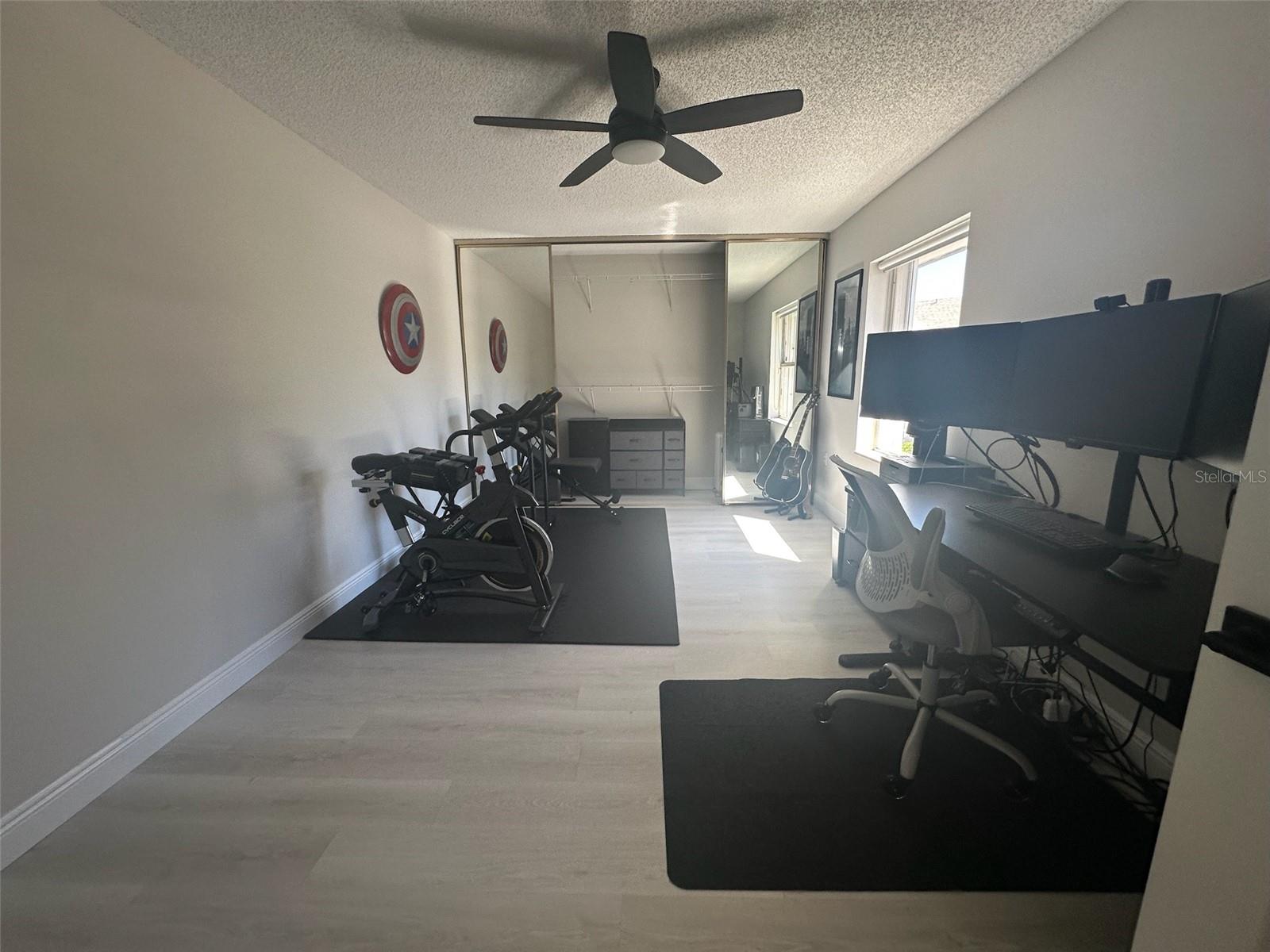 Image 18 of 19 For 39 Essex Court B