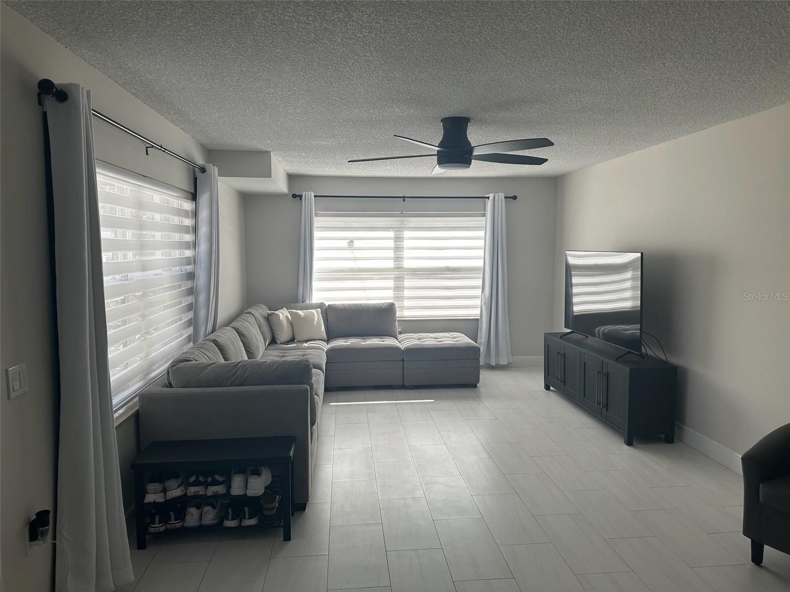 Image 3 of 19 For 39 Essex Court B