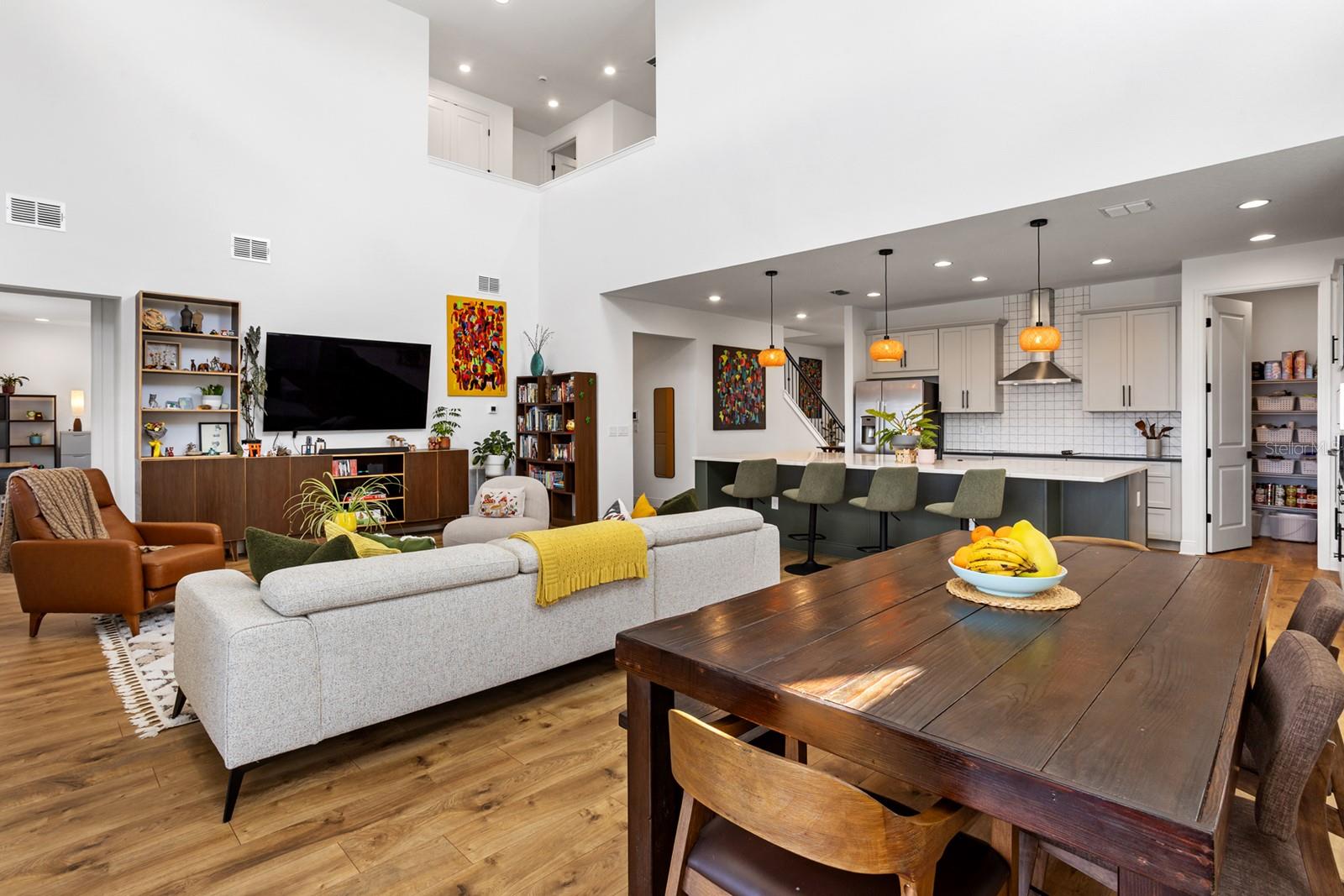 Image 21 of 70 For 18411 Mowry Court