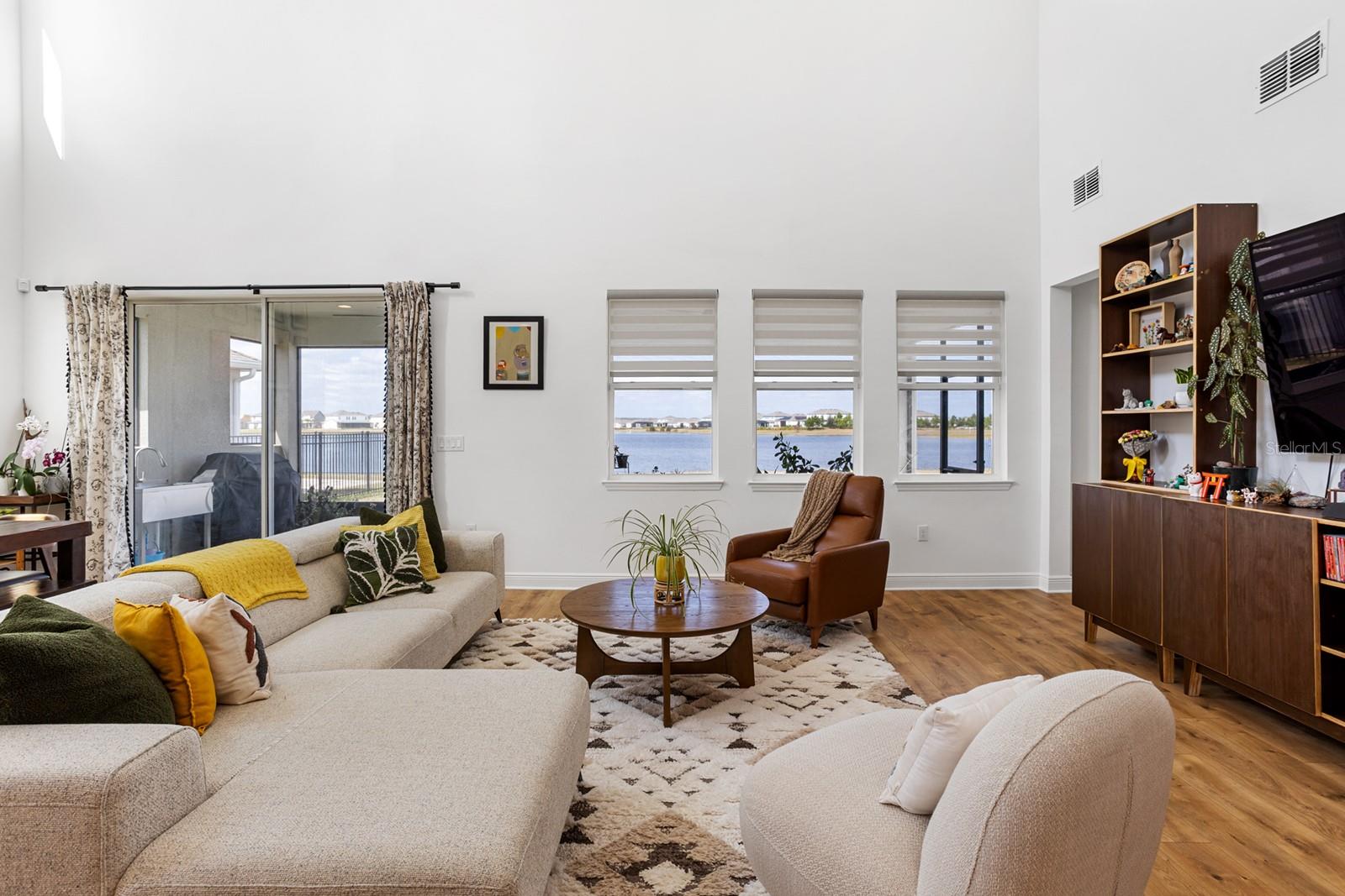 Image 23 of 70 For 18411 Mowry Court