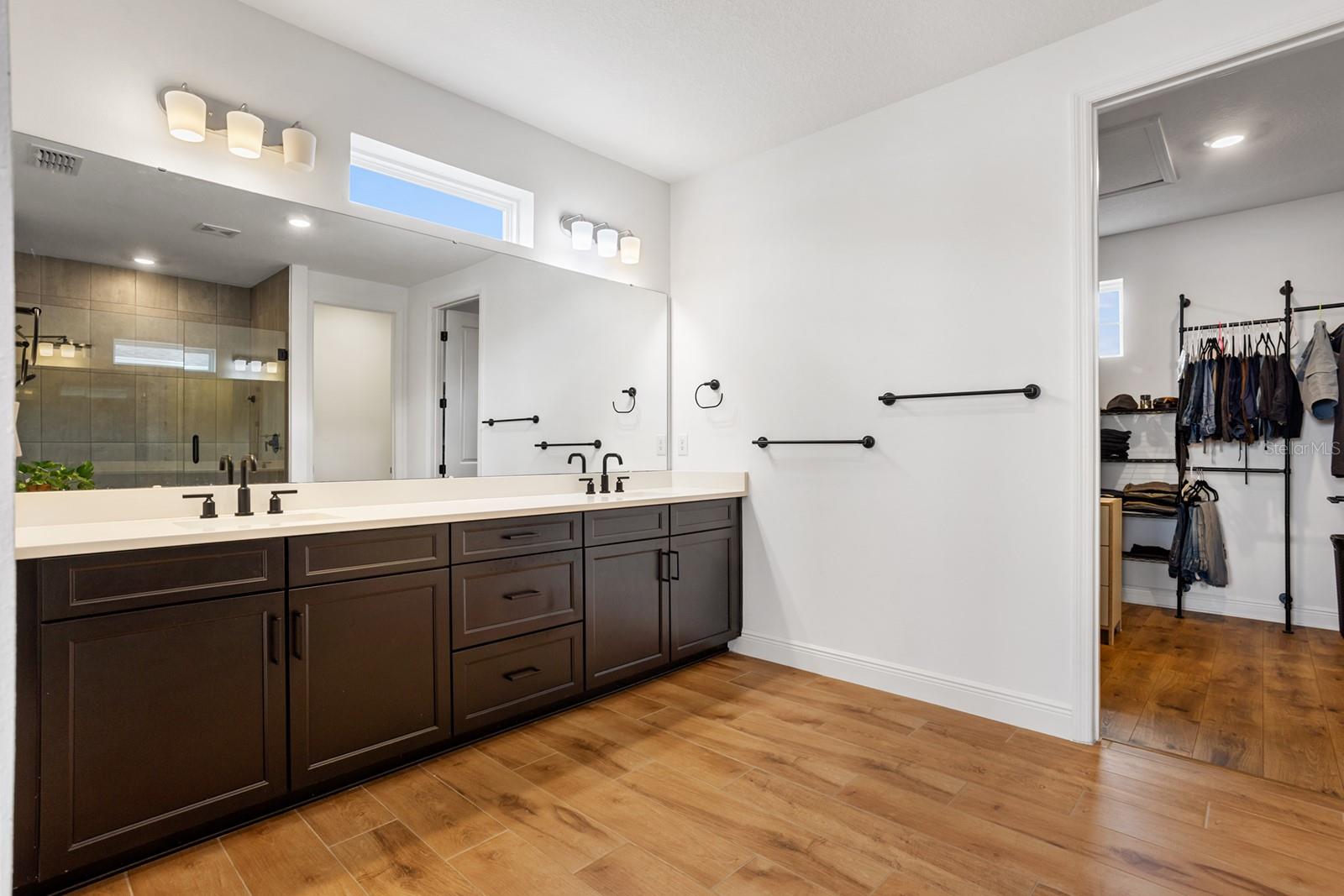 Image 30 of 70 For 18411 Mowry Court