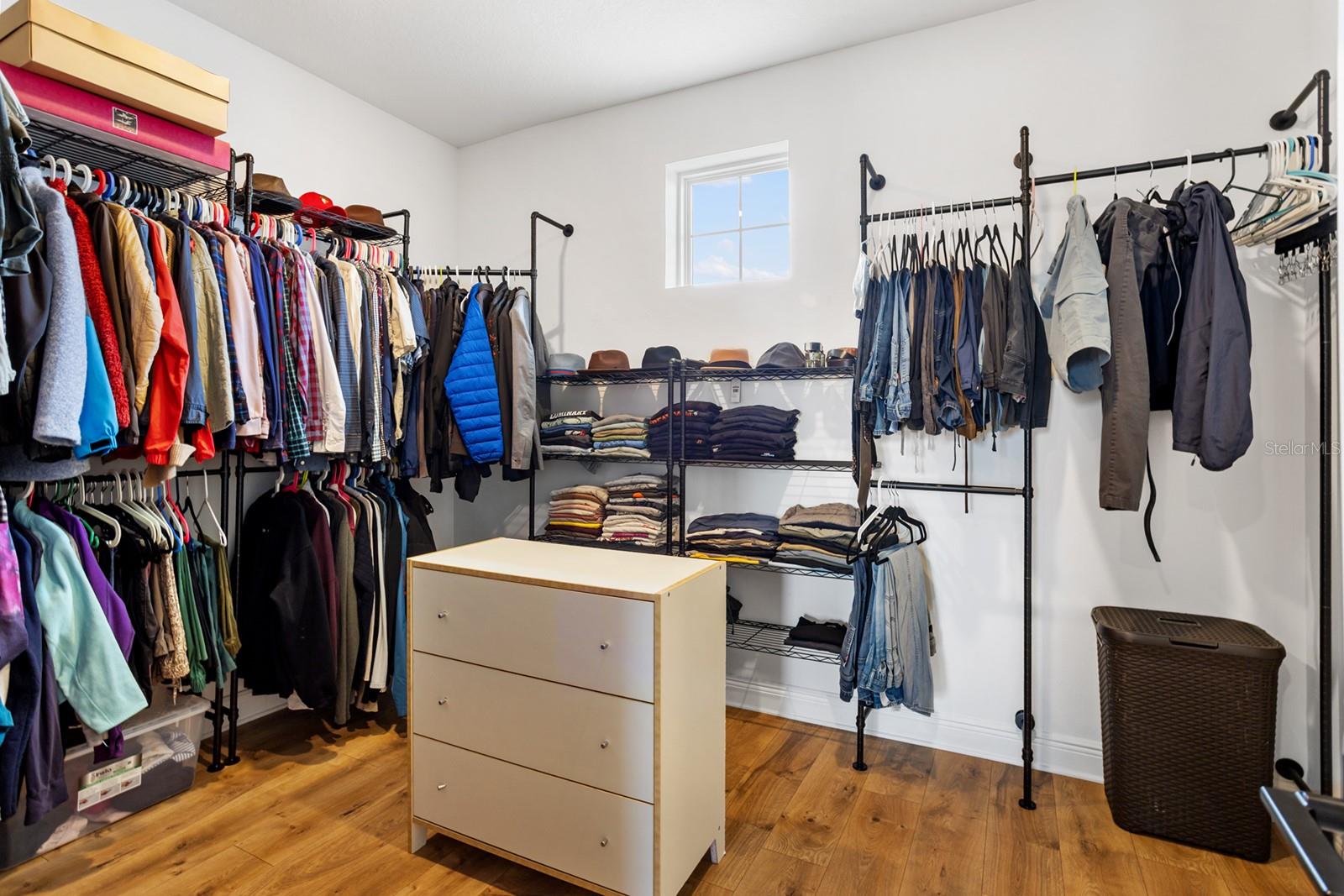 Image 33 of 70 For 18411 Mowry Court