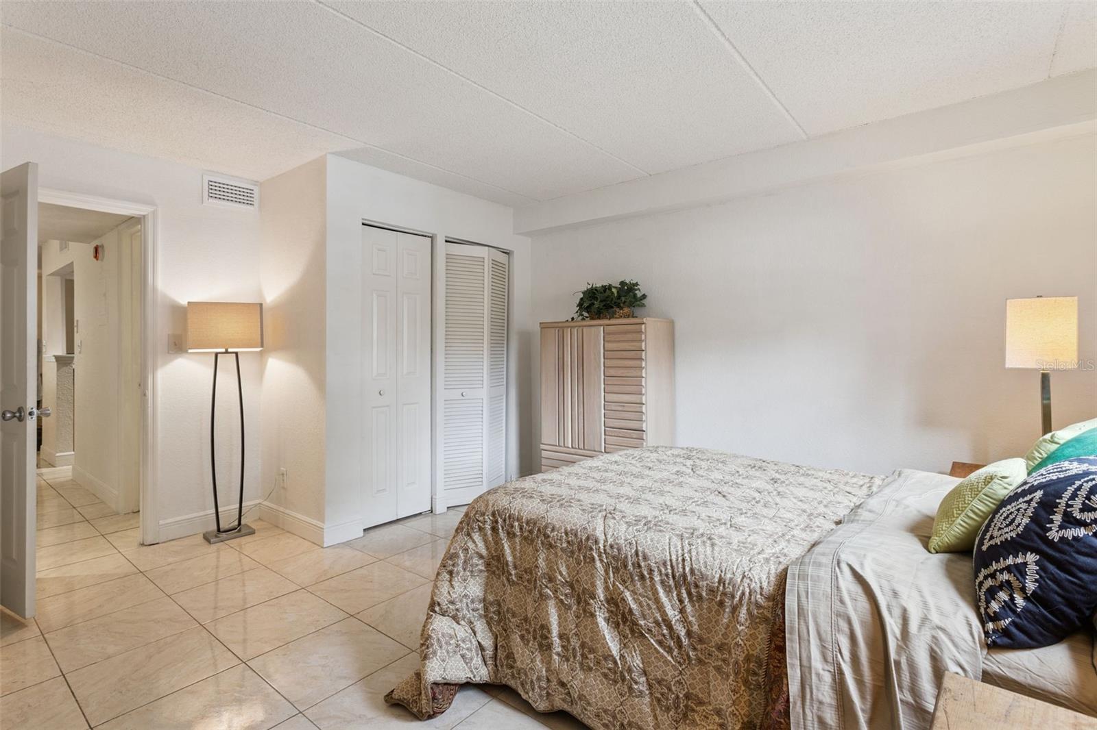 Image 12 of 32 For 291 Lewfield Circle 291