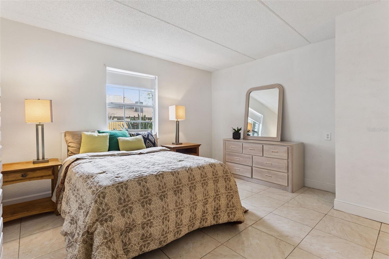 Image 14 of 32 For 291 Lewfield Circle 291