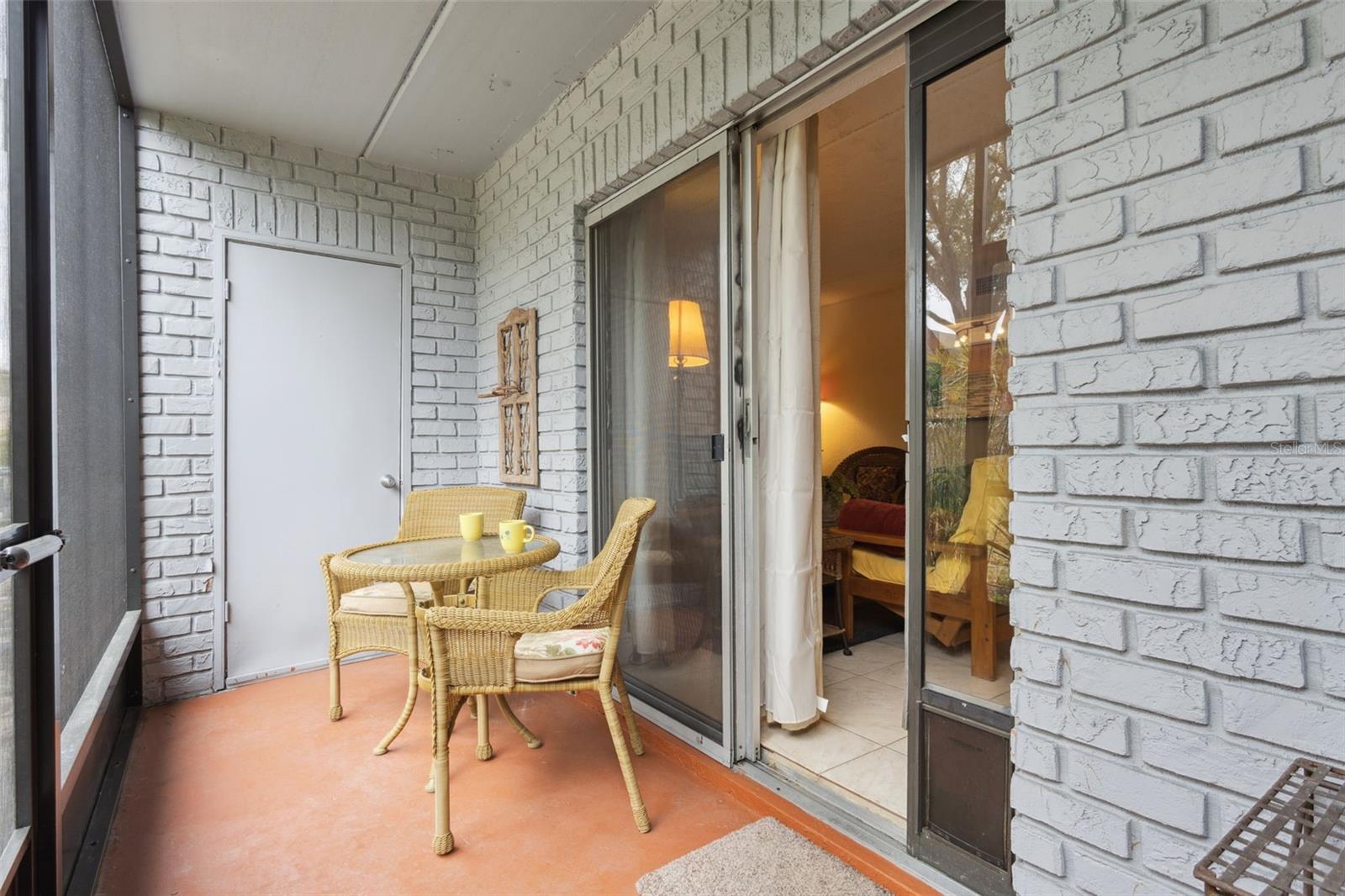 Image 17 of 32 For 291 Lewfield Circle 291