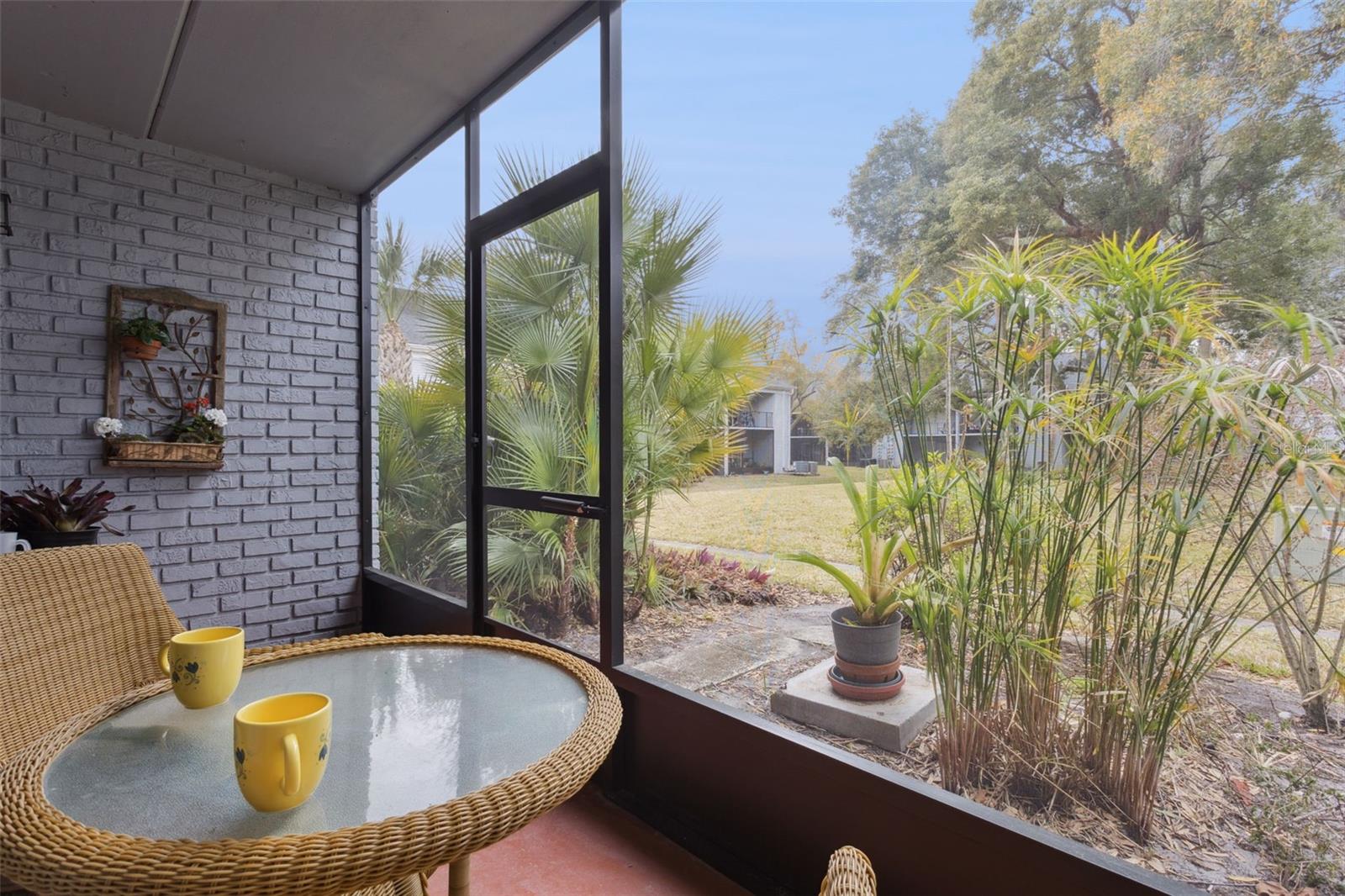 Image 18 of 32 For 291 Lewfield Circle 291