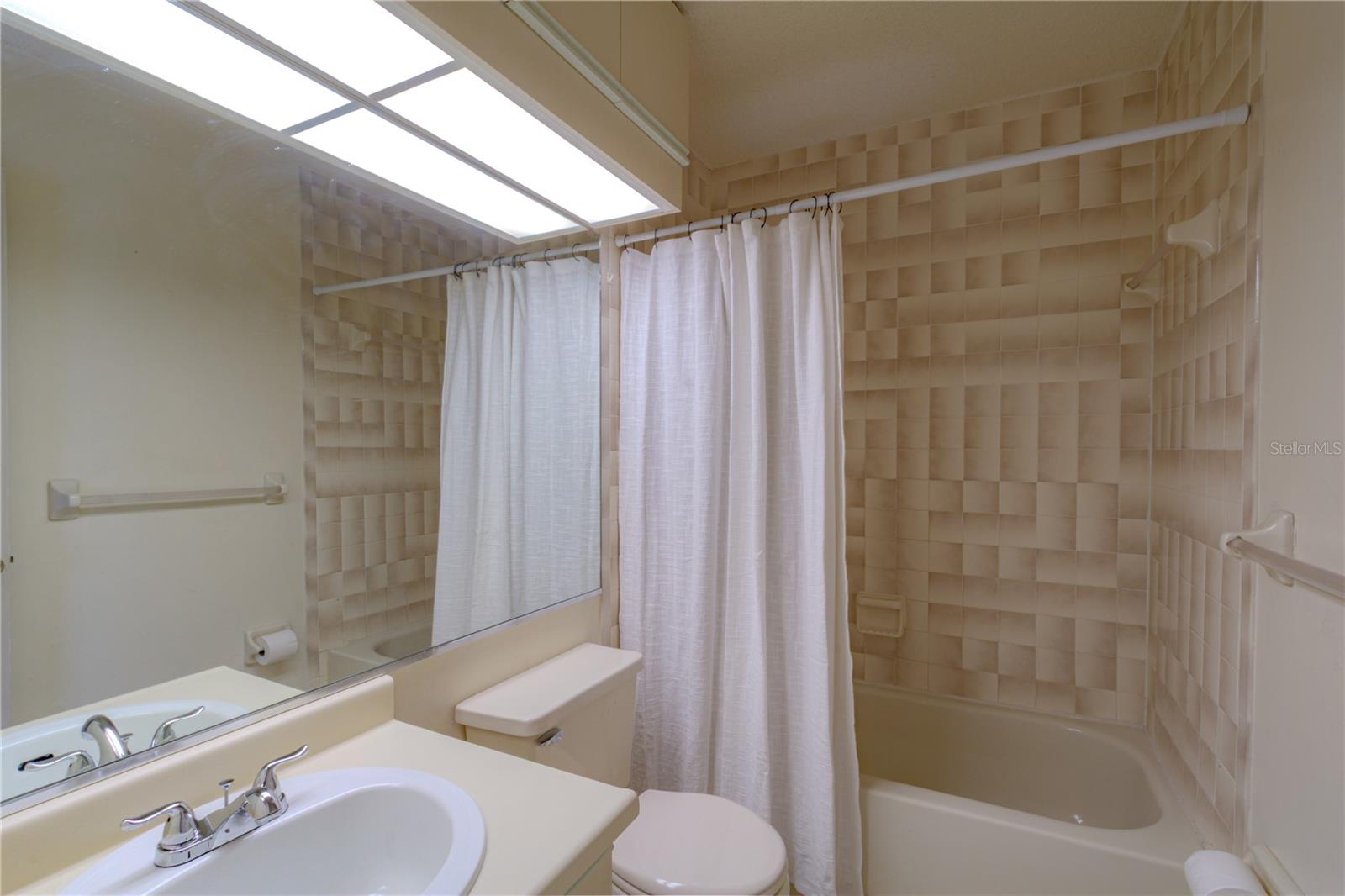 Image 11 of 20 For 3262 Oak Lake Place 139