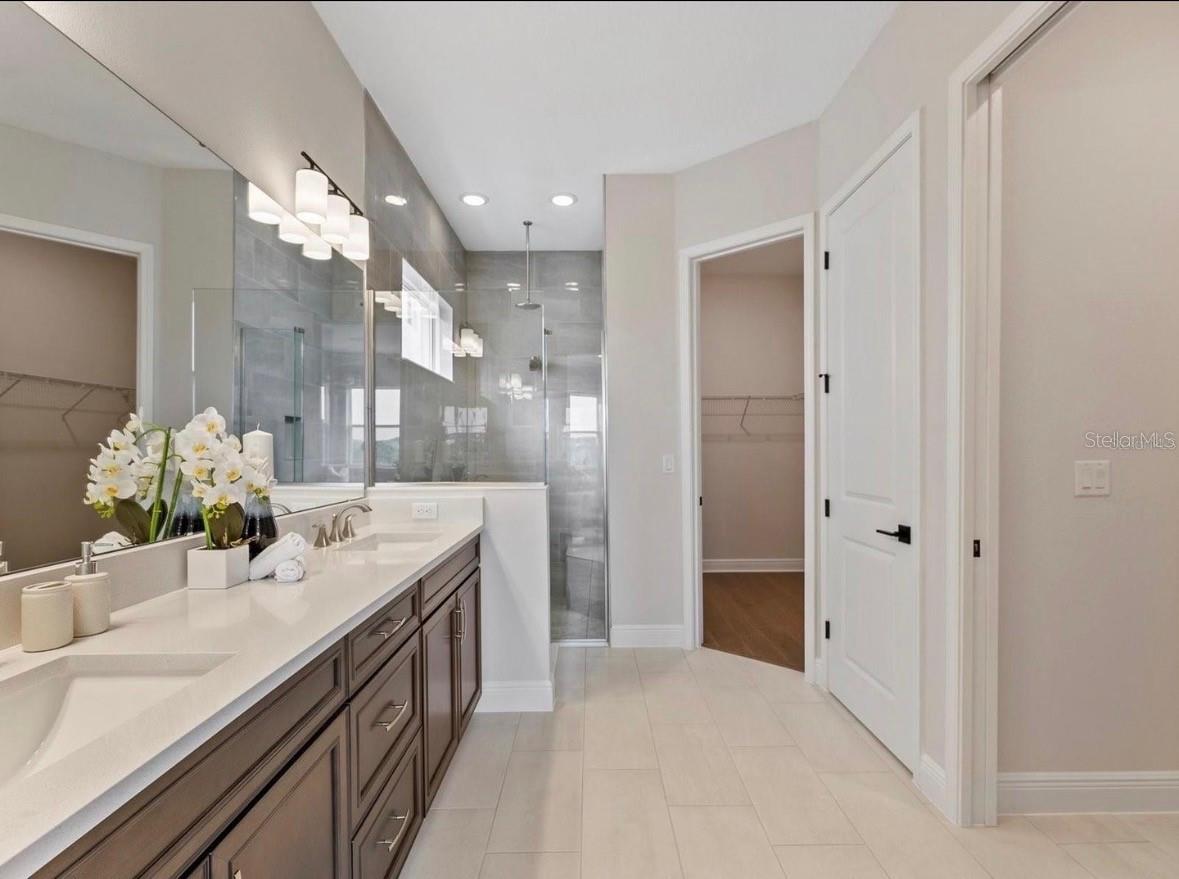 Image 10 of 20 For 16013 Vetta Drive