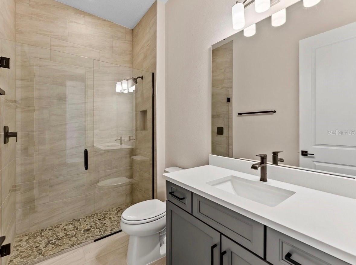 Image 13 of 20 For 16013 Vetta Drive