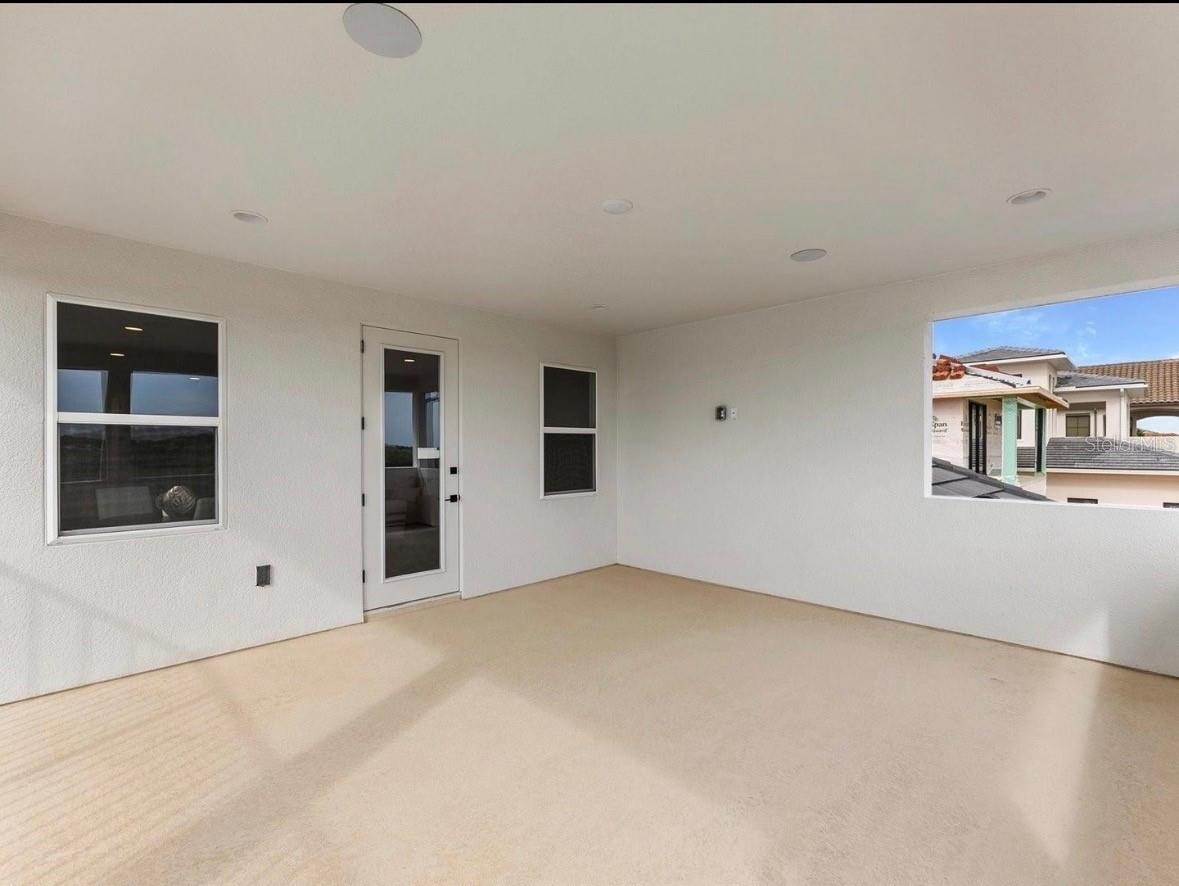 Image 17 of 20 For 16013 Vetta Drive