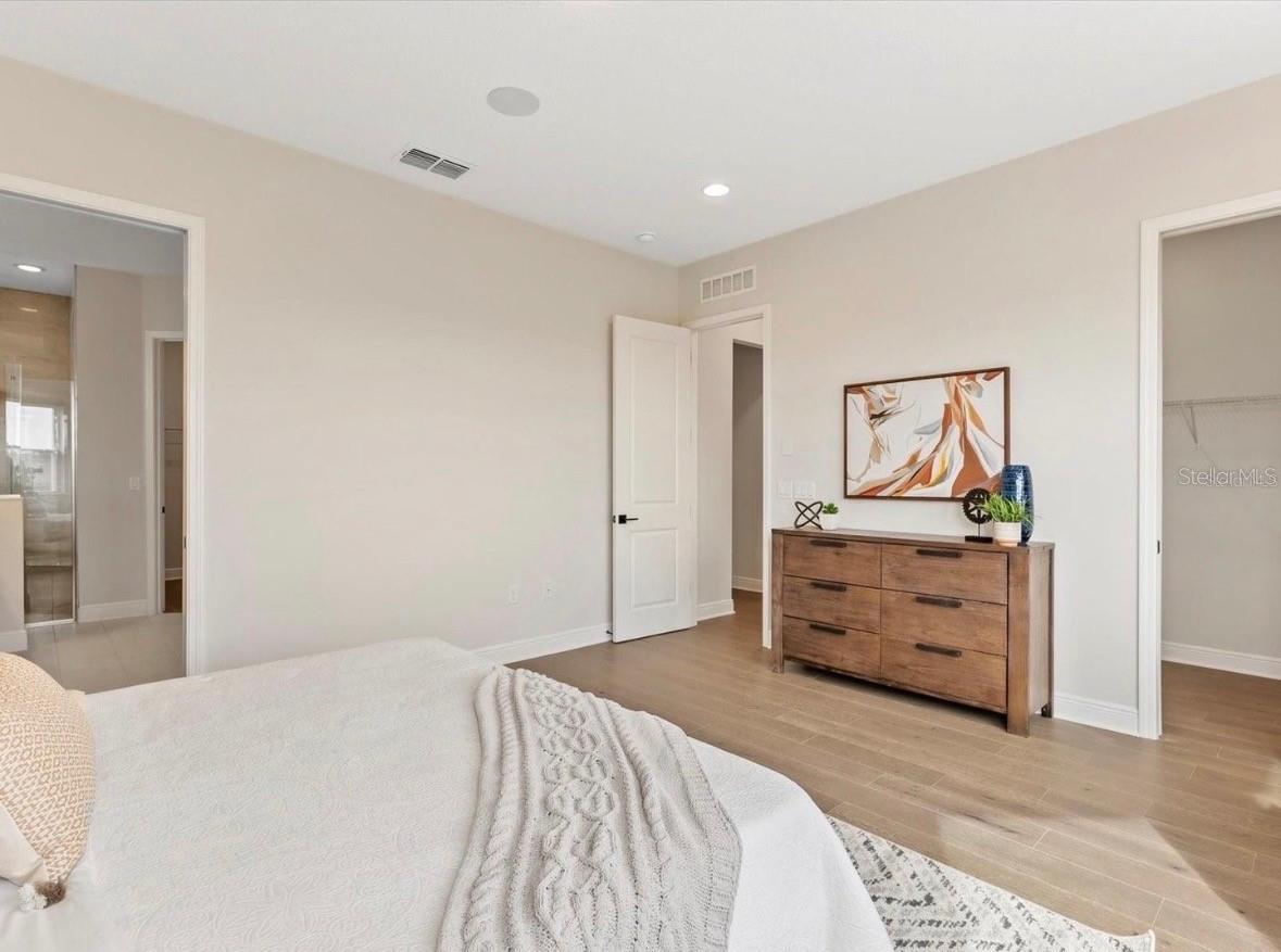 Image 9 of 20 For 16013 Vetta Drive