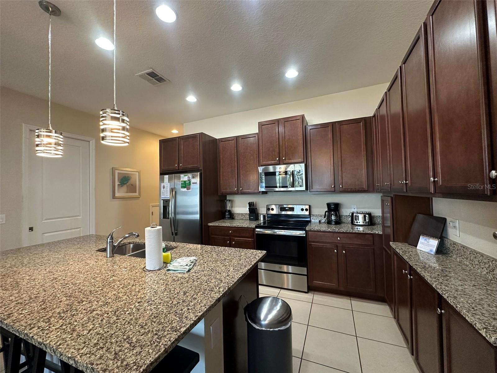 Image 22 of 31 For 186 Captiva Drive