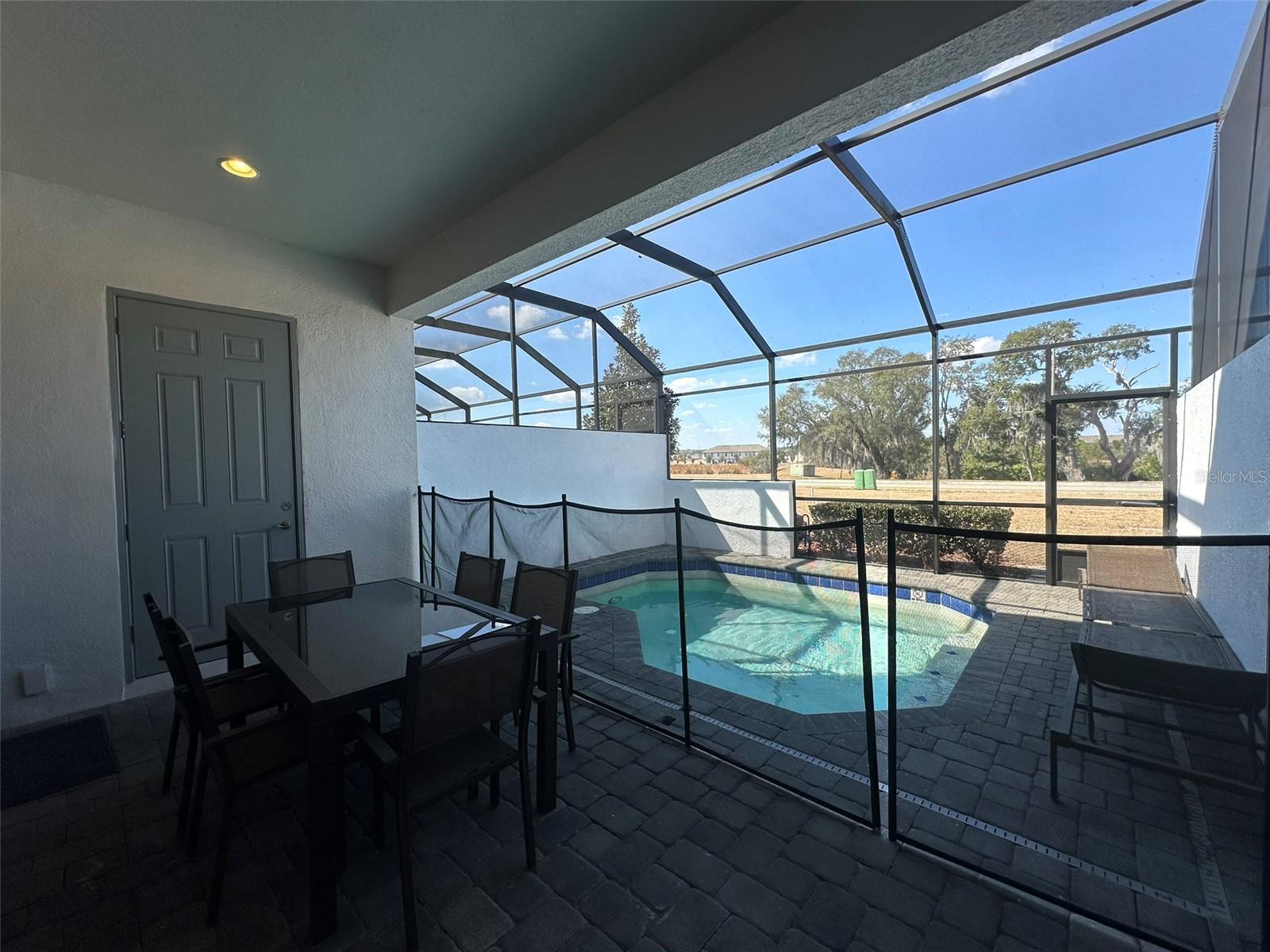 Image 29 of 31 For 186 Captiva Drive