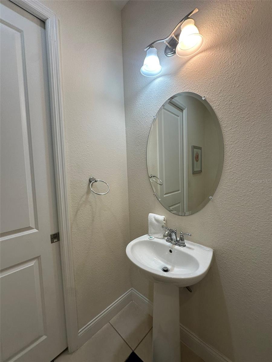 Image 9 of 31 For 186 Captiva Drive