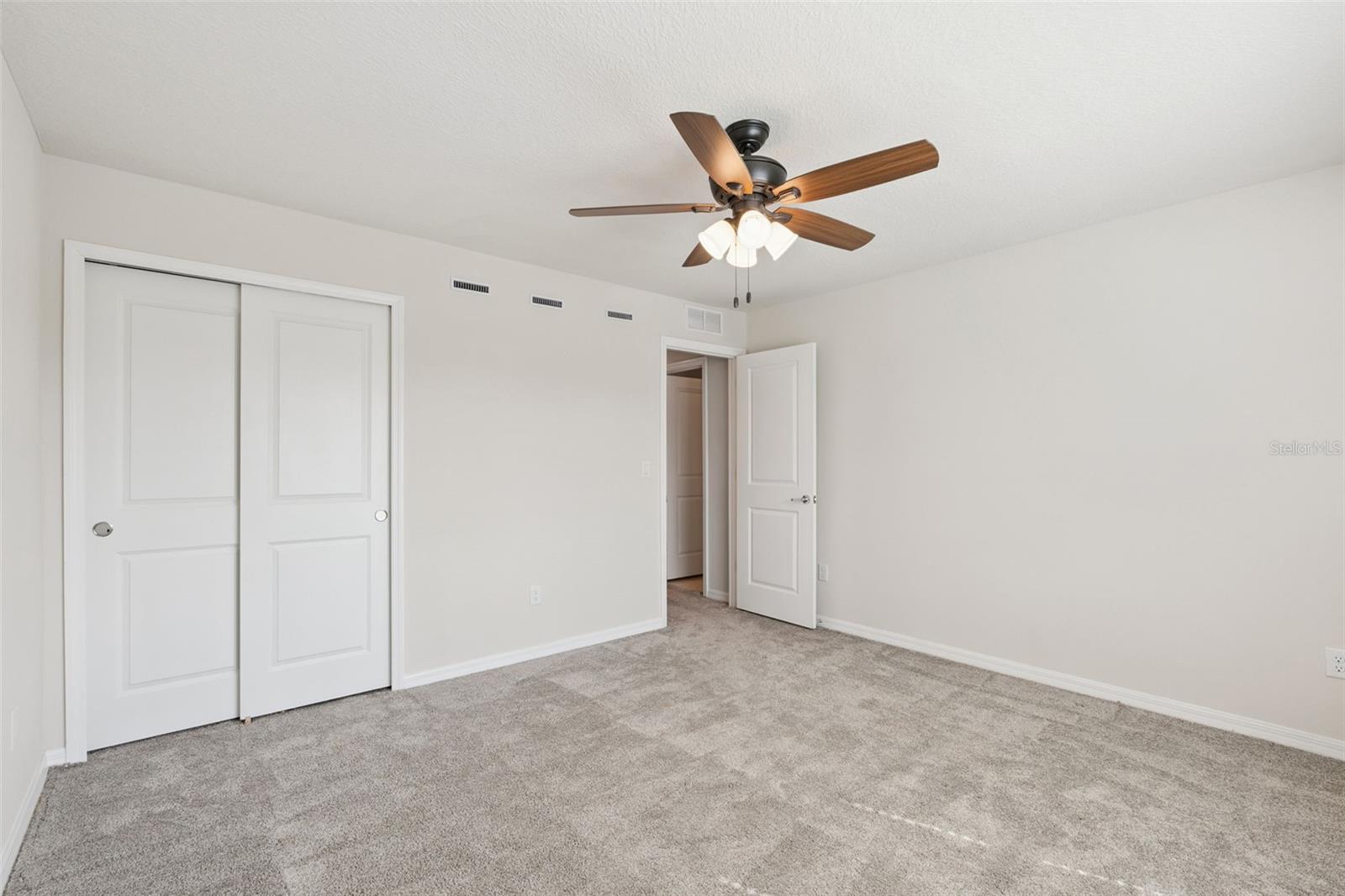 Image 17 of 28 For 4501 Sparkling Shell Avenue