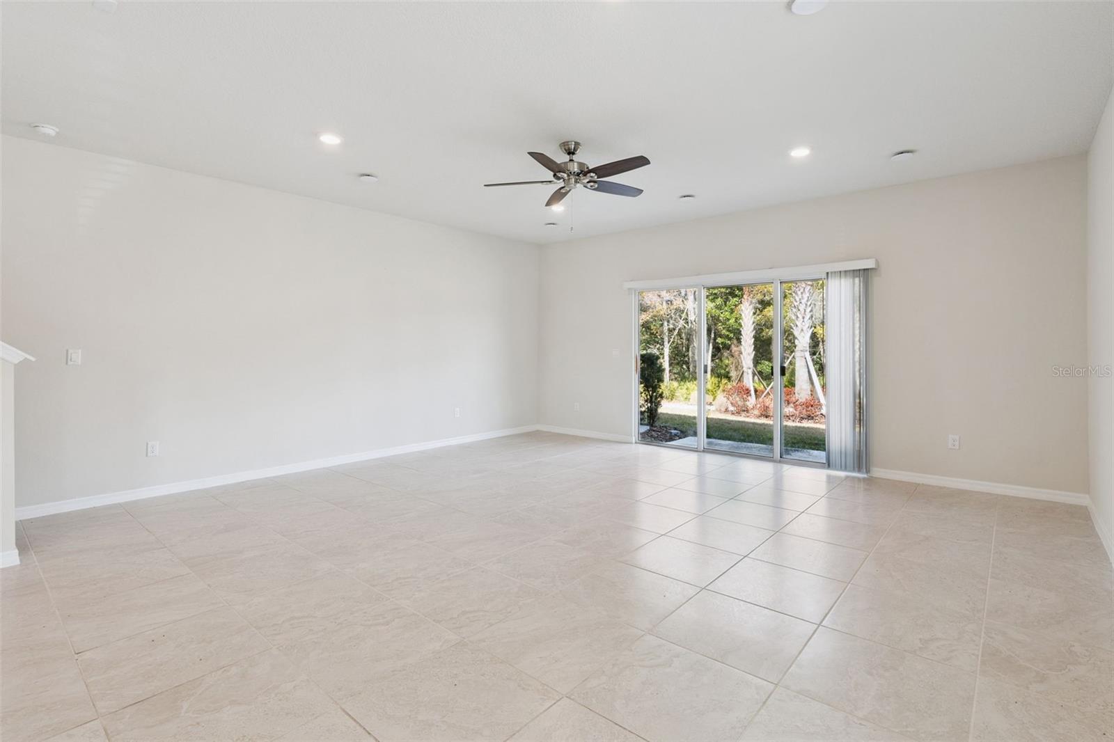 Image 5 of 28 For 4501 Sparkling Shell Avenue