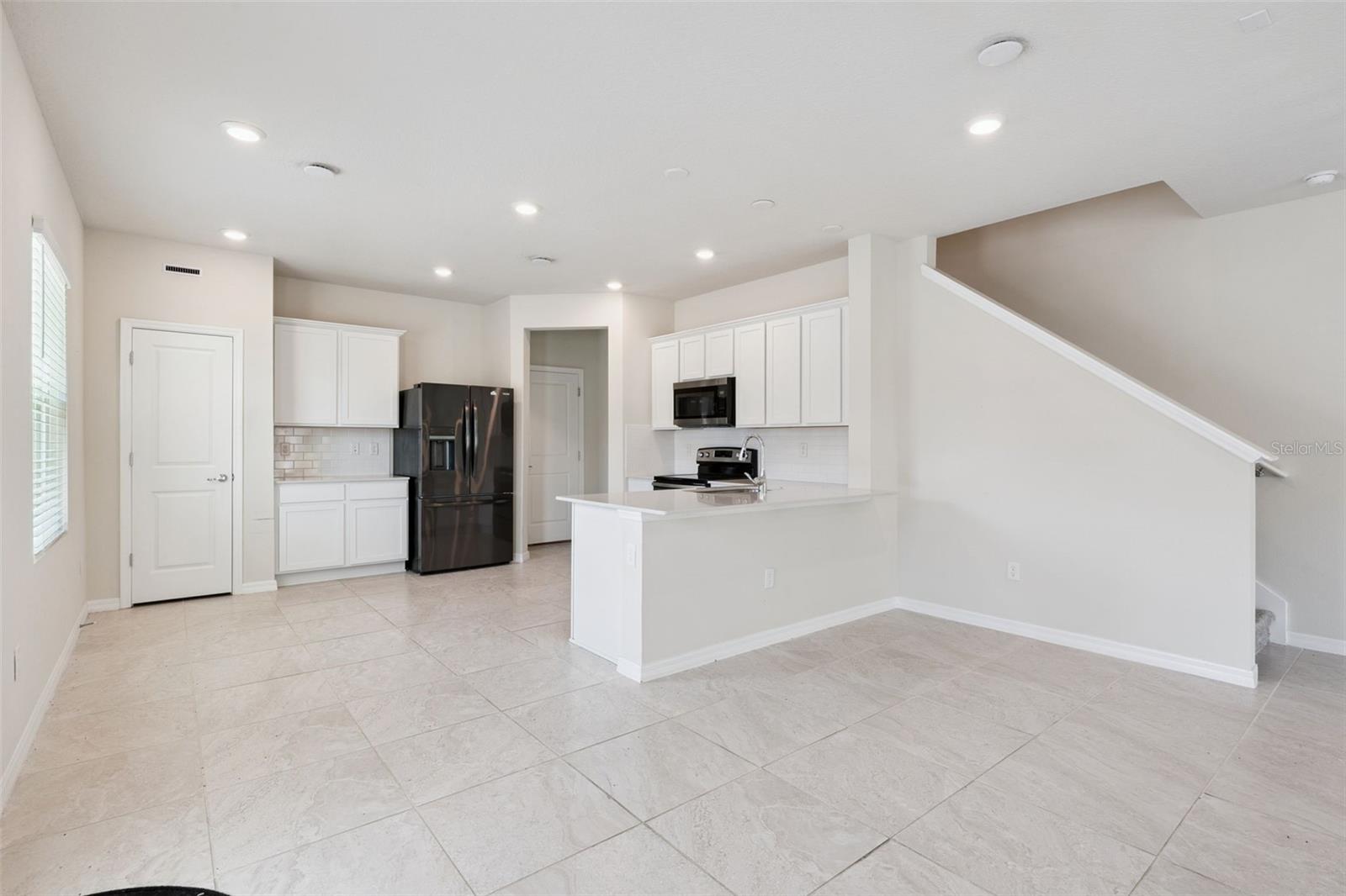 Image 7 of 28 For 4501 Sparkling Shell Avenue