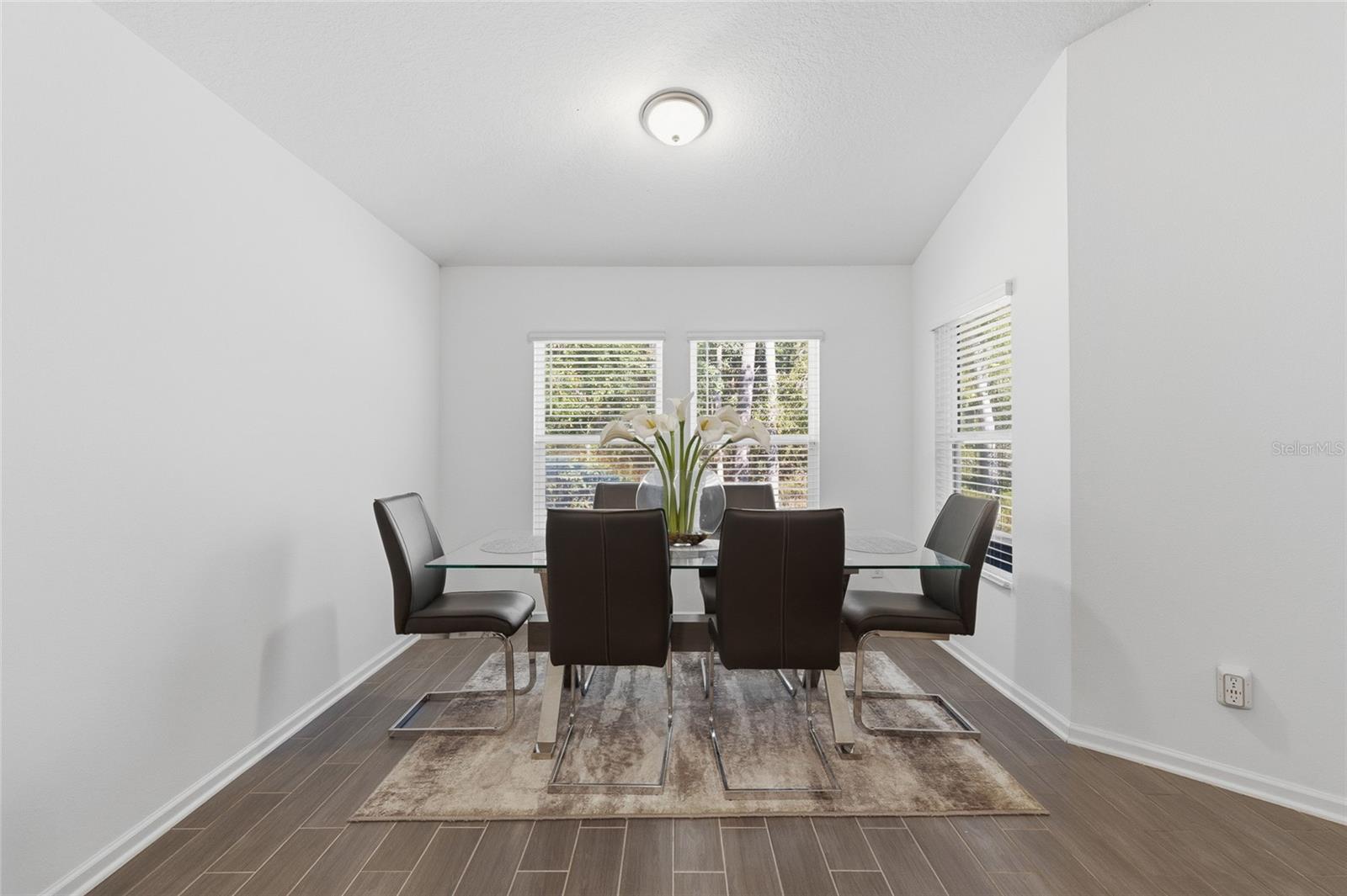 Image 9 of 19 For 2949 Firethorn Avenue 1