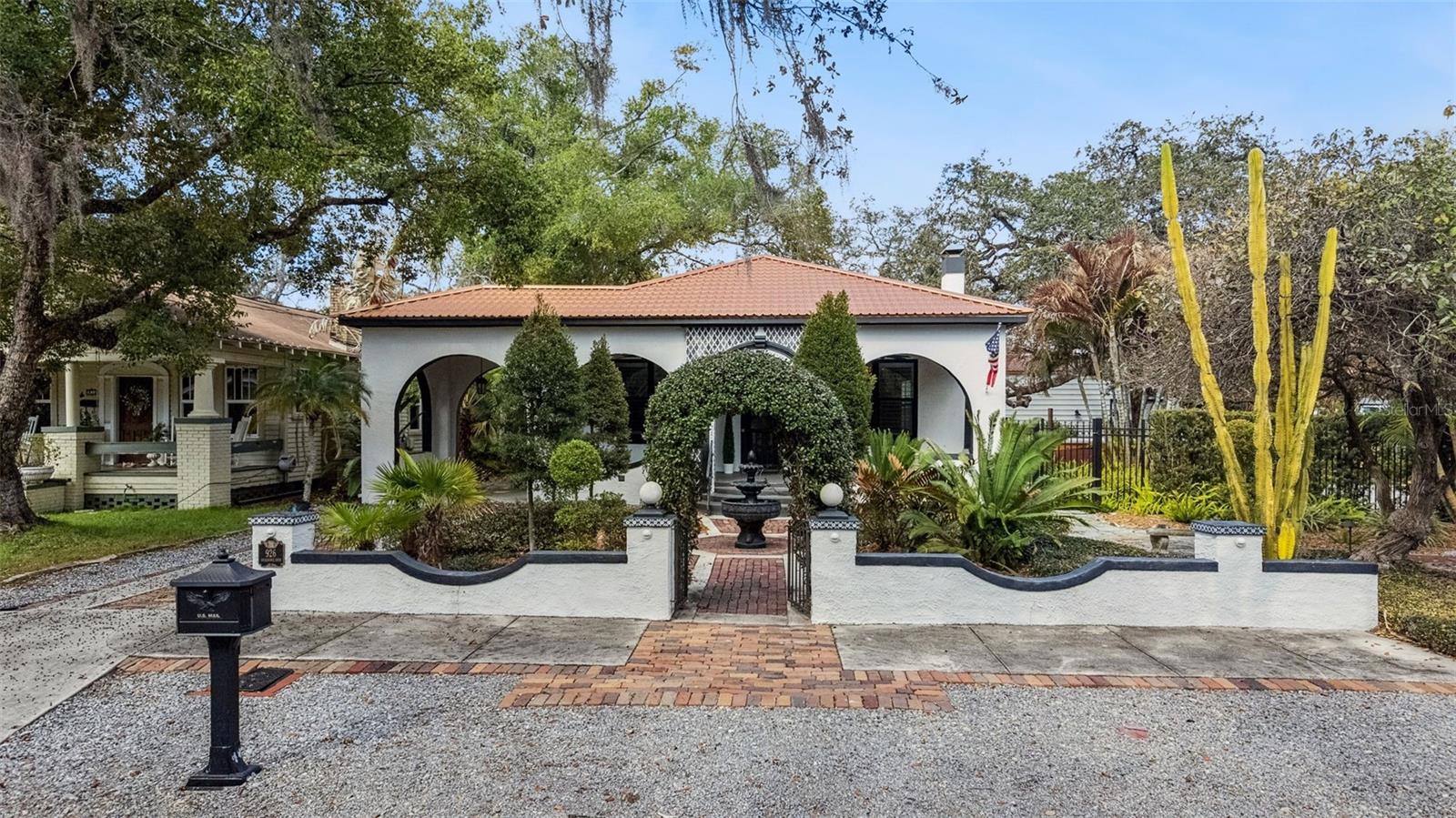 Details for 926 Shadowlawn Avenue, TAMPA, FL 33603