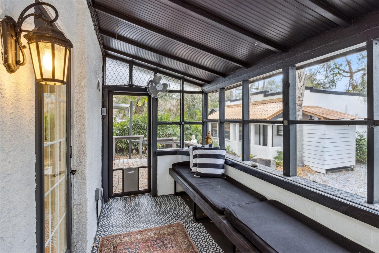 Image 37 of 63 For 926 Shadowlawn Avenue