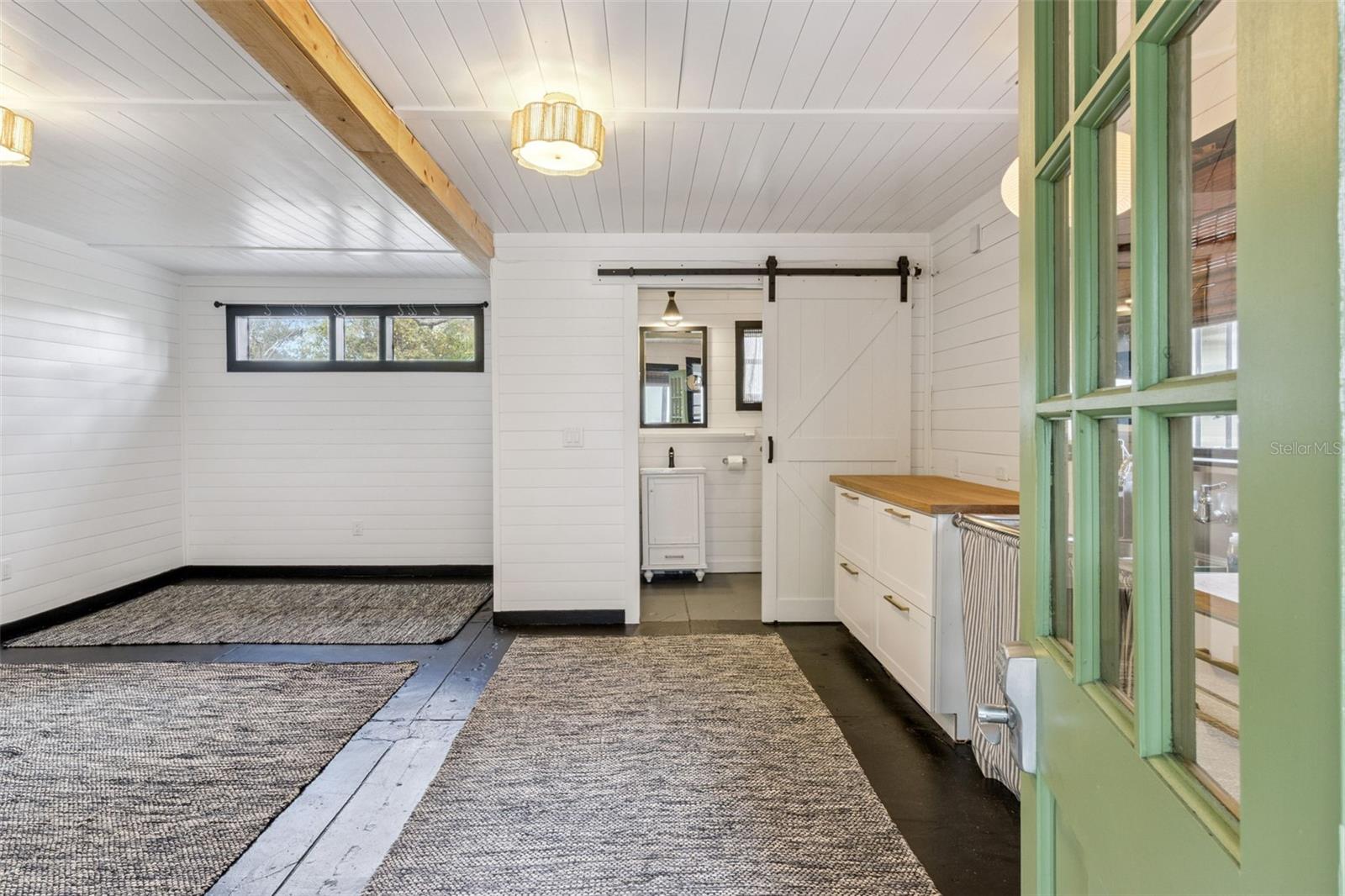 Image 41 of 63 For 926 Shadowlawn Avenue