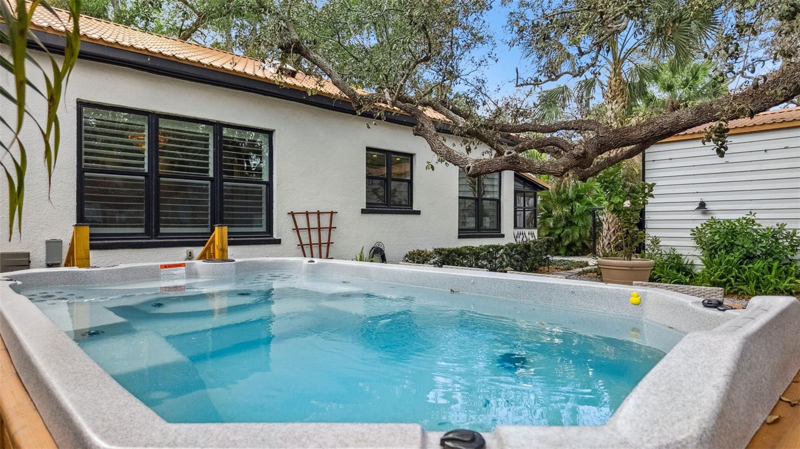 Image 43 of 63 For 926 Shadowlawn Avenue