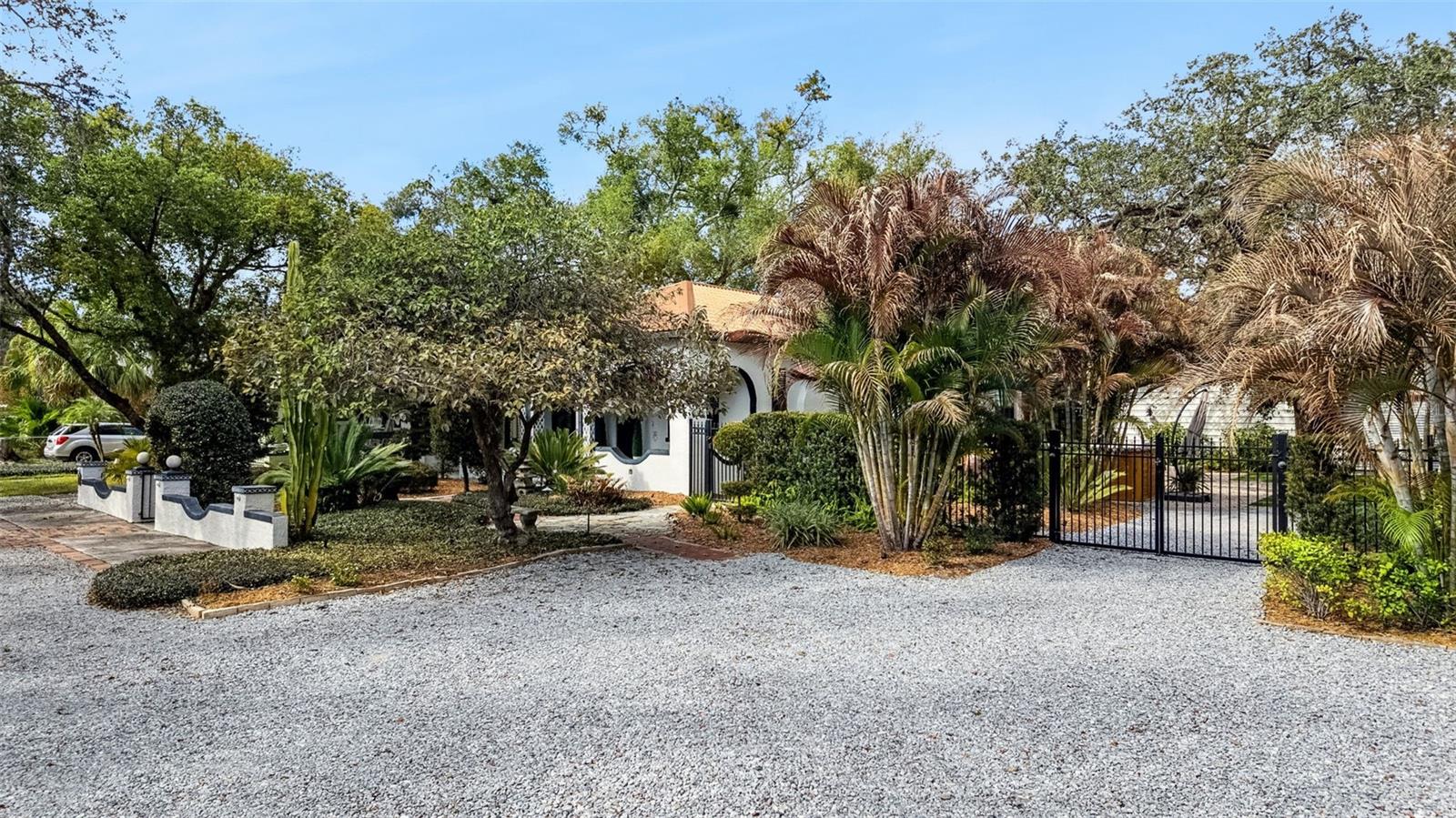 Image 49 of 63 For 926 Shadowlawn Avenue