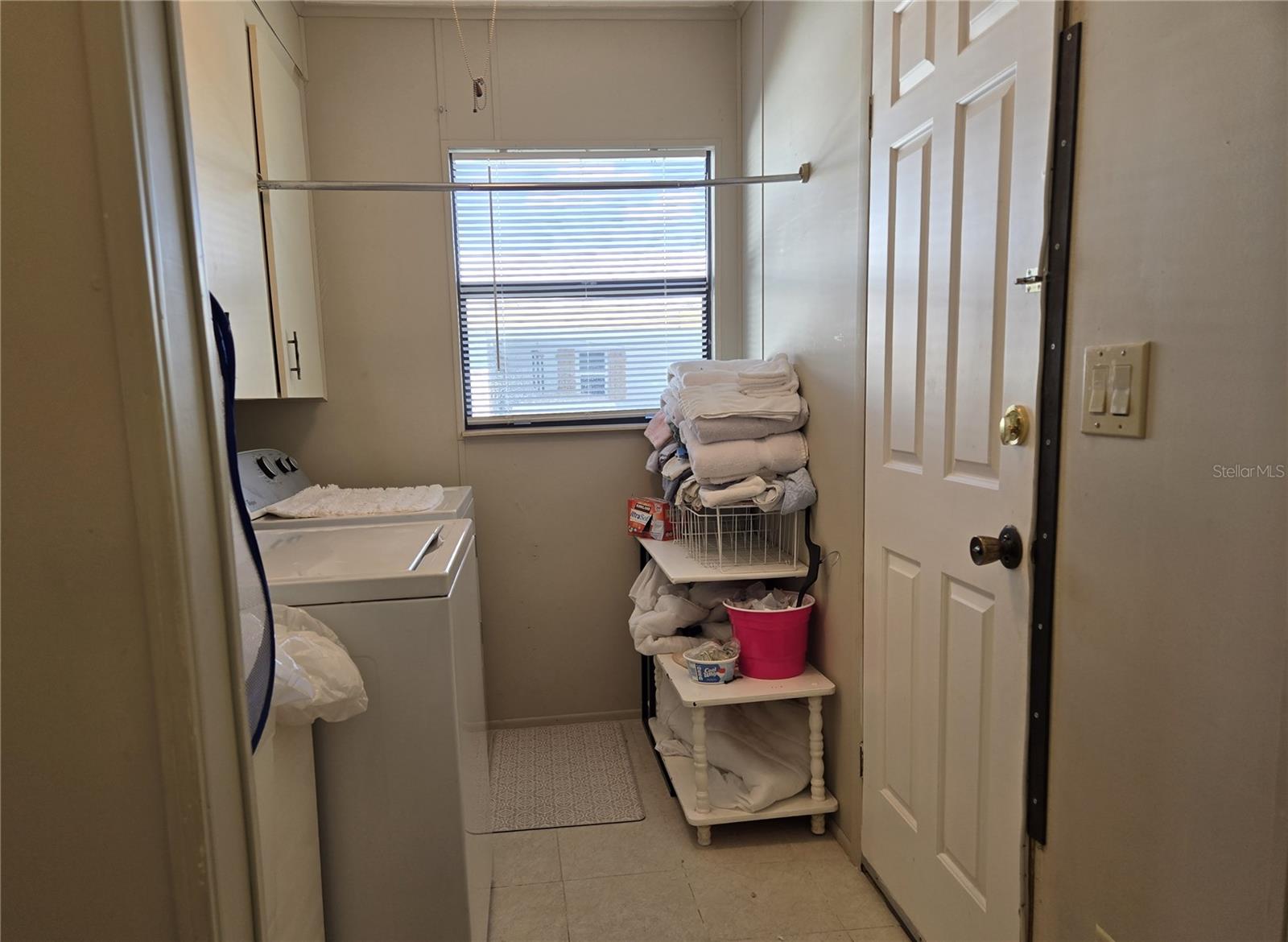 Image 17 of 32 For 3405 Overlook Road 1623