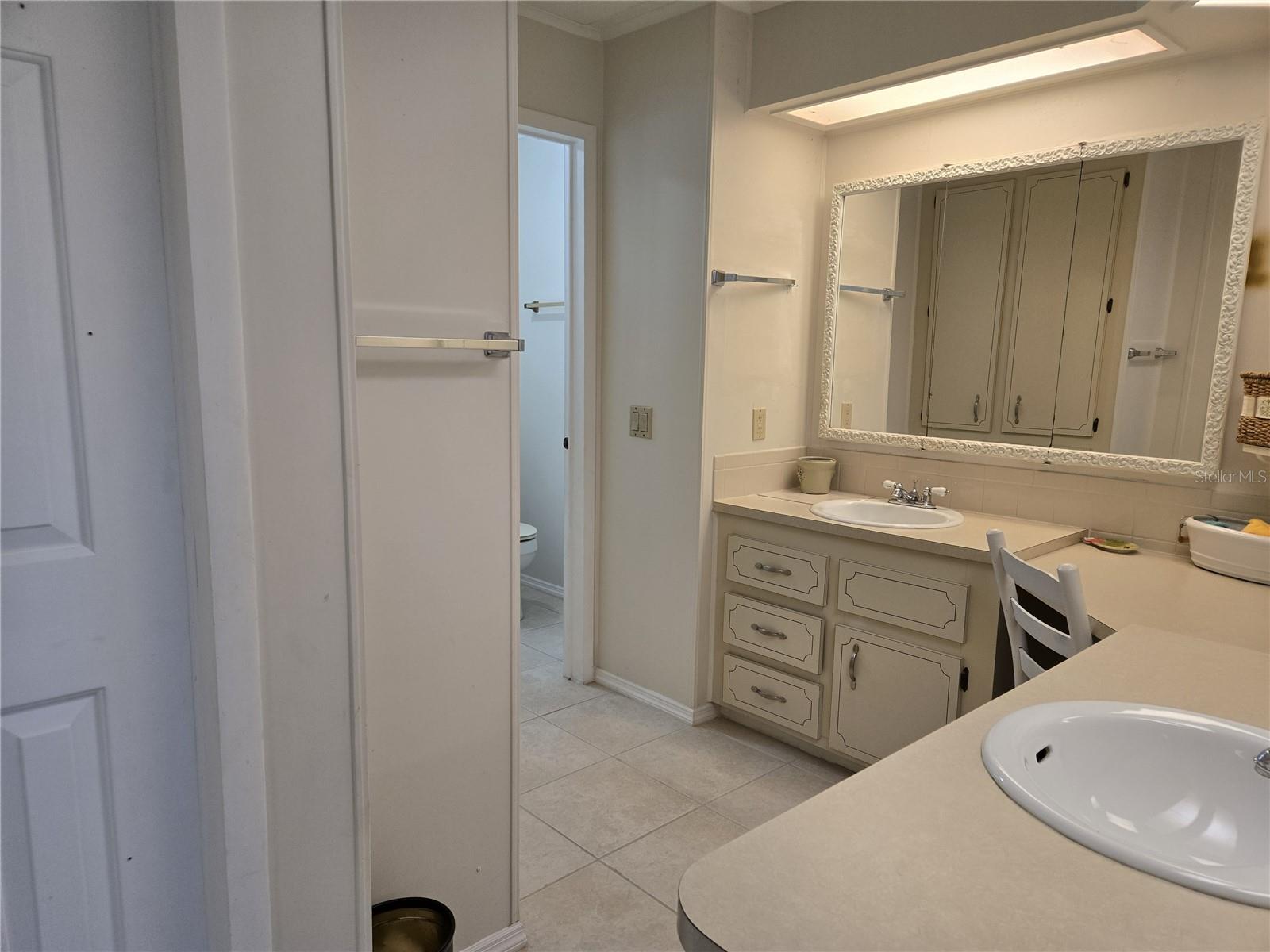 Image 28 of 32 For 3405 Overlook Road 1623