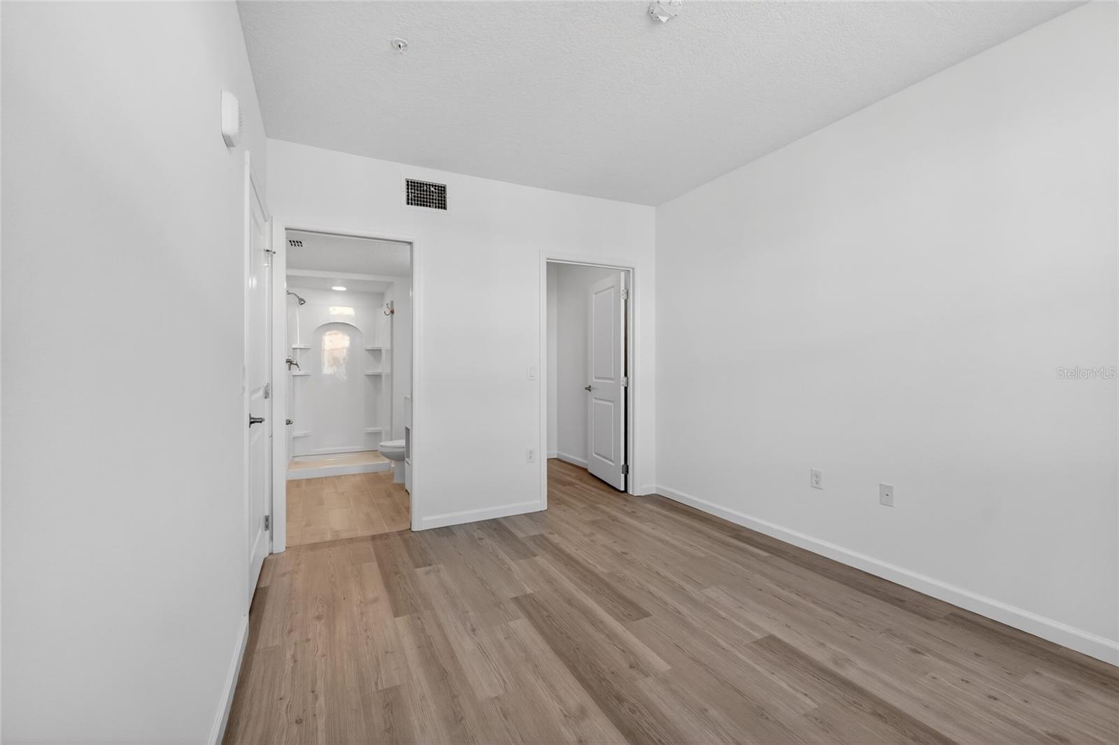 Image 13 of 24 For 1230 Southstation Place 311