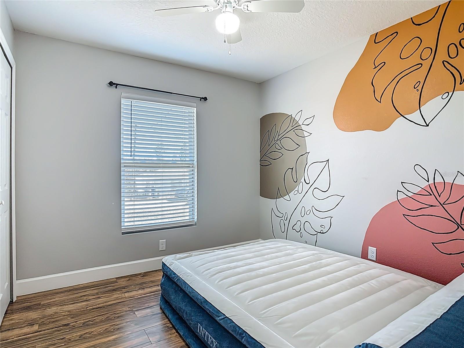 Image 22 of 47 For 640 Chestnut Avenue