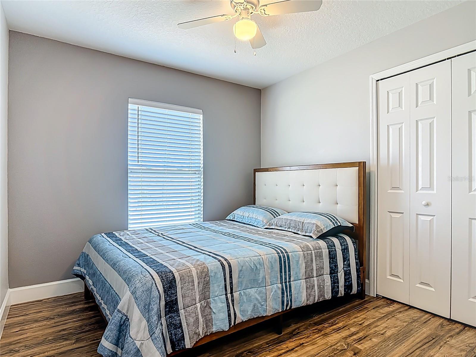 Image 26 of 47 For 640 Chestnut Avenue