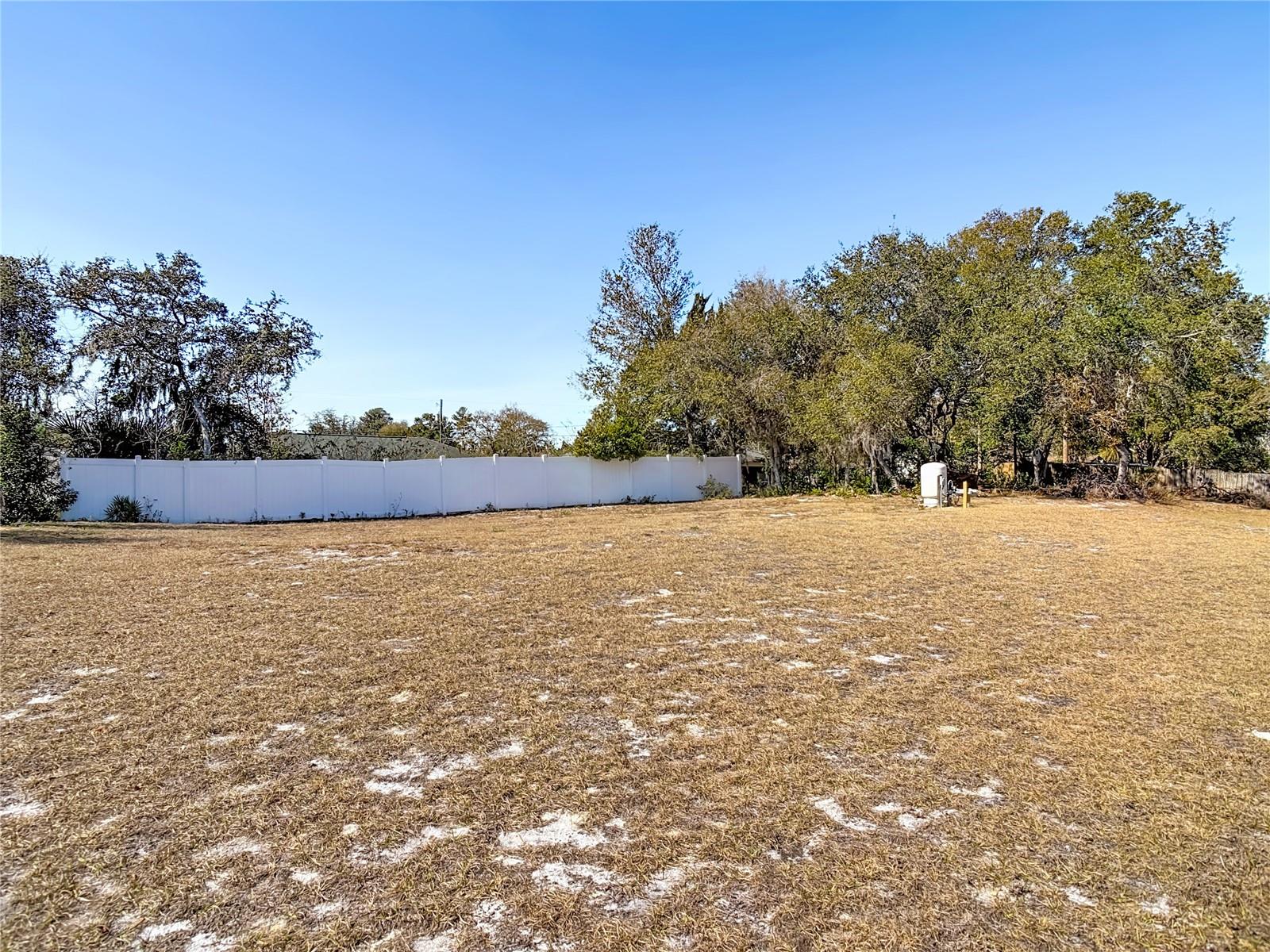 Image 41 of 47 For 640 Chestnut Avenue