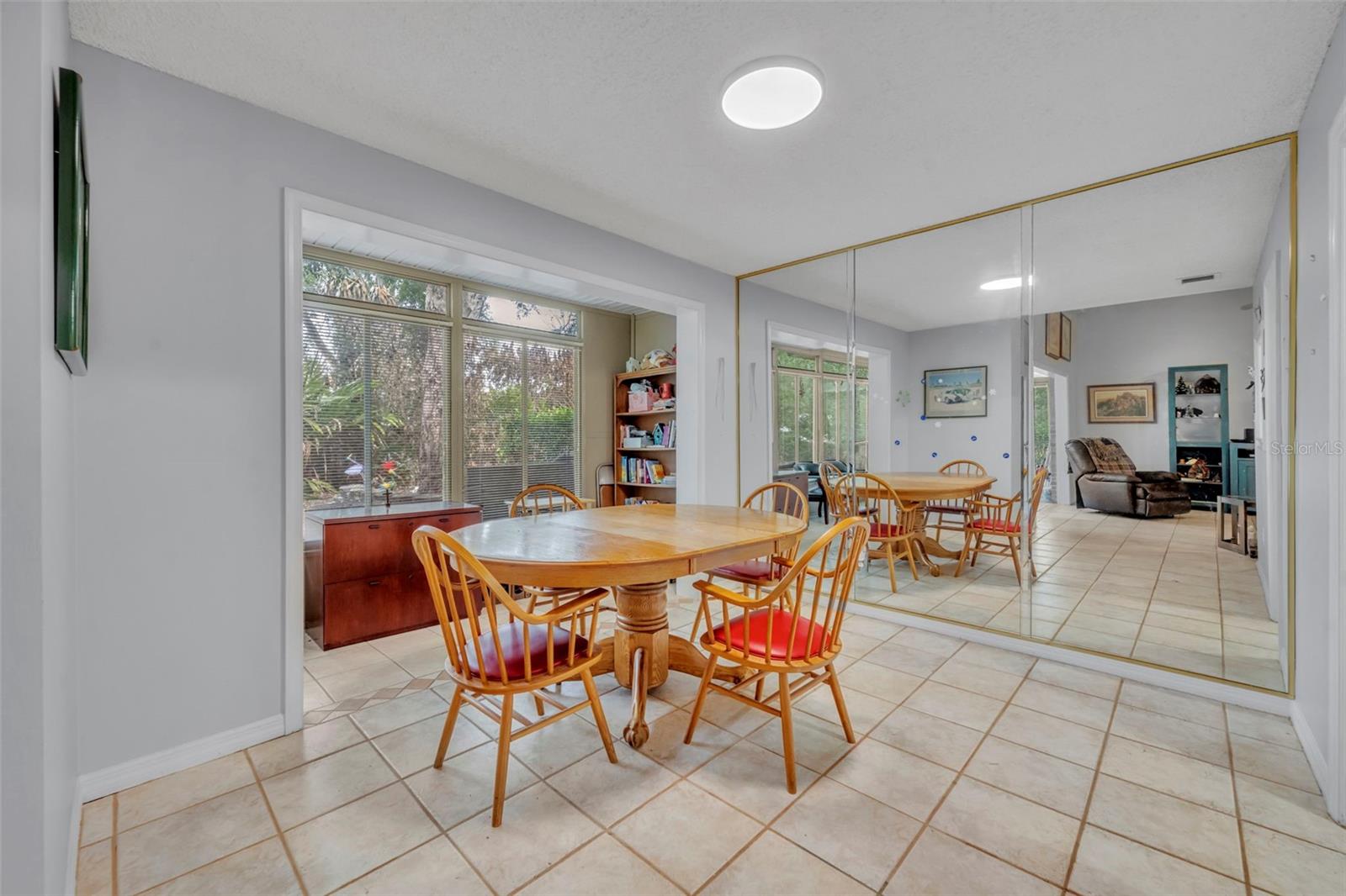 Image 15 of 29 For 451 Oak Haven Drive