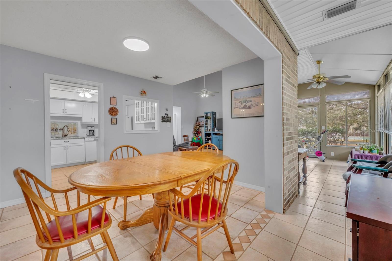 Image 16 of 29 For 451 Oak Haven Drive