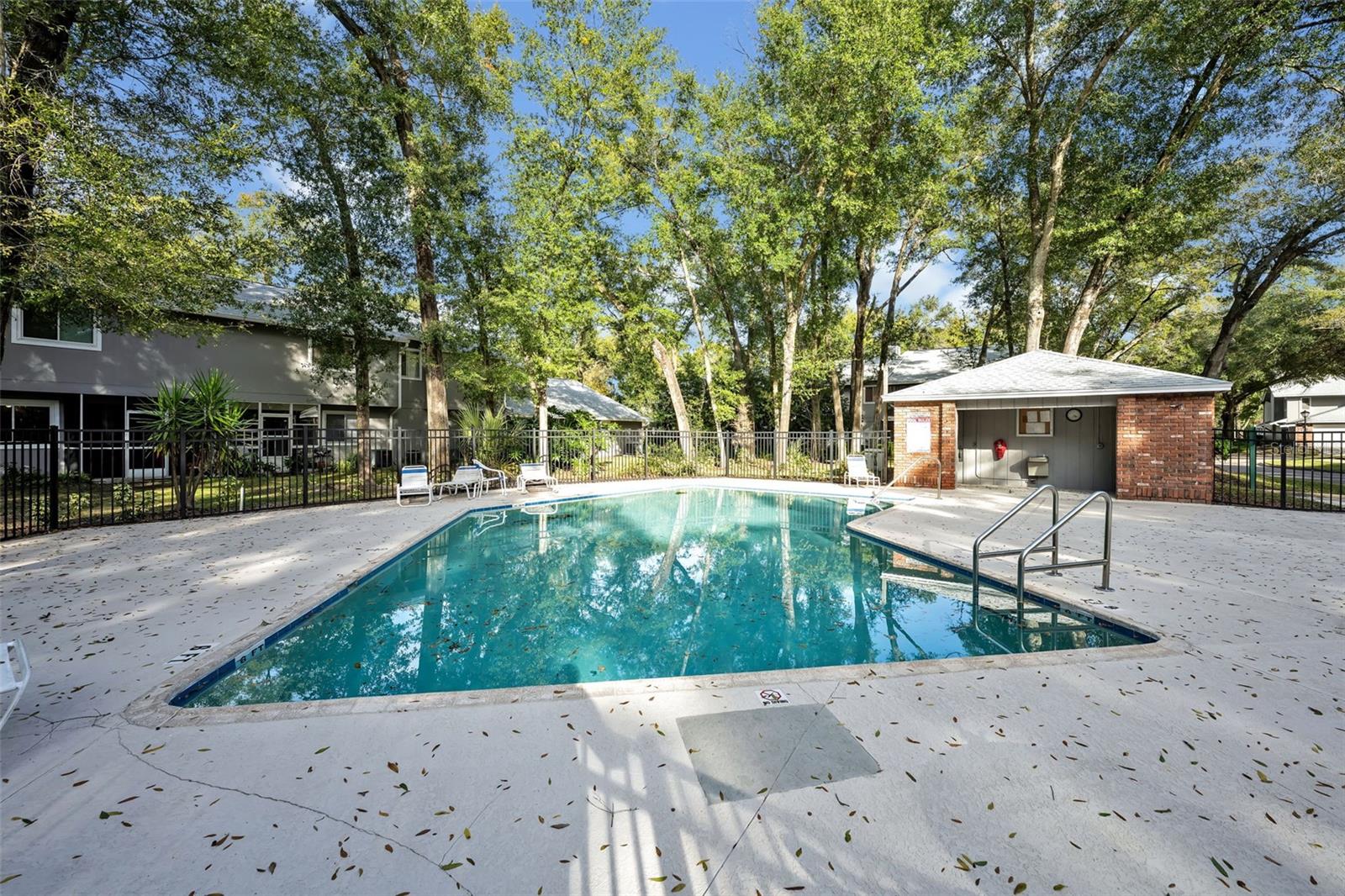 Image 24 of 29 For 451 Oak Haven Drive