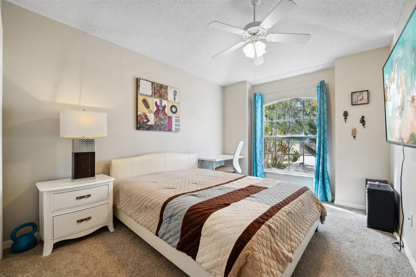 Image 17 of 34 For 2302 Edmonton Court