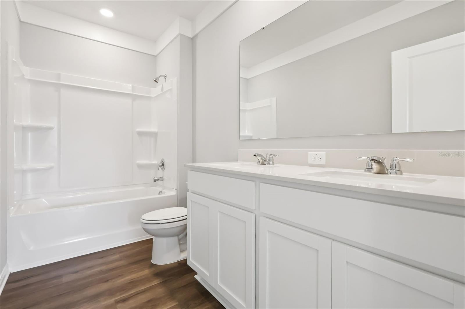 Image 25 of 34 For 4121 Giorgio Drive