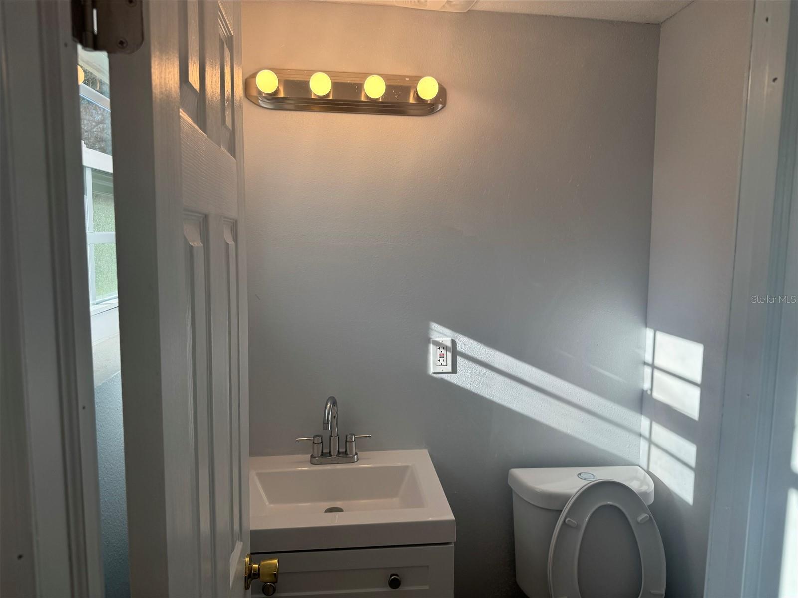 Image 10 of 23 For 135 Bob Thomas Circle