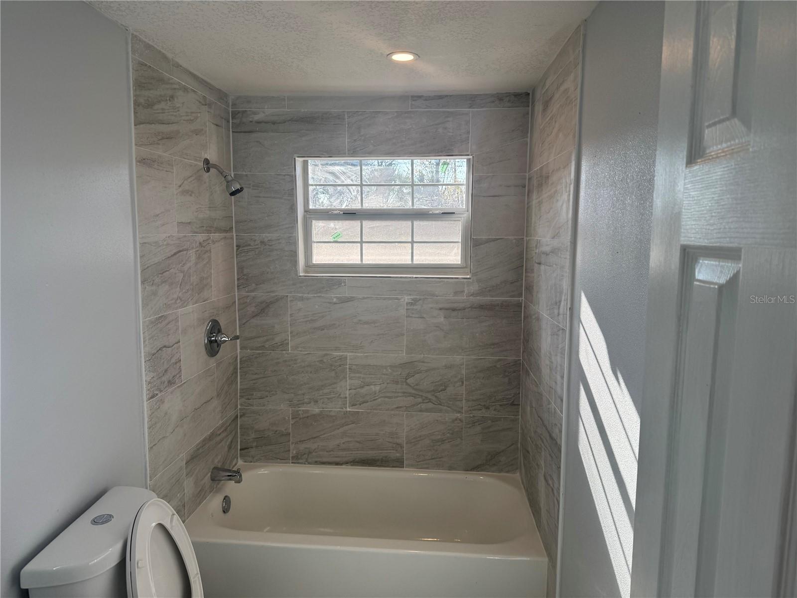 Image 8 of 23 For 135 Bob Thomas Circle