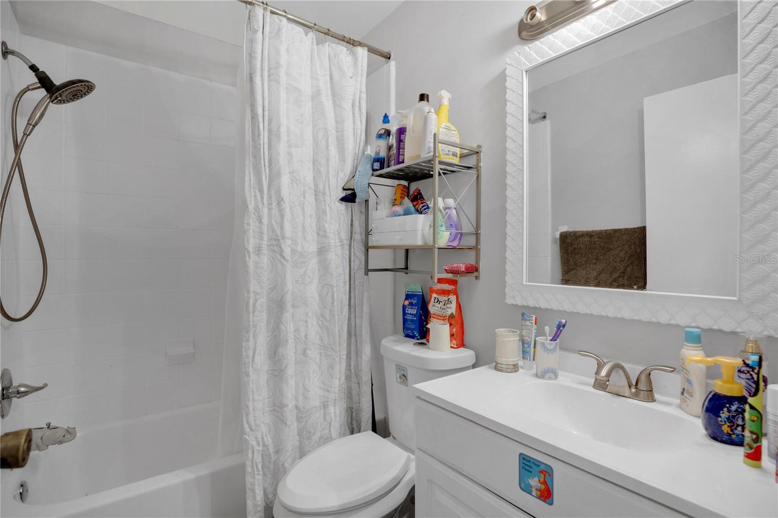 Image 20 of 20 For 3124 Semoran Boulevard 208