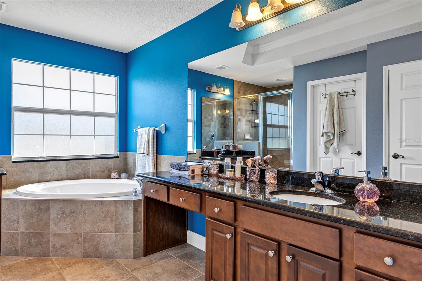 Image 25 of 54 For 16228 Mead Street