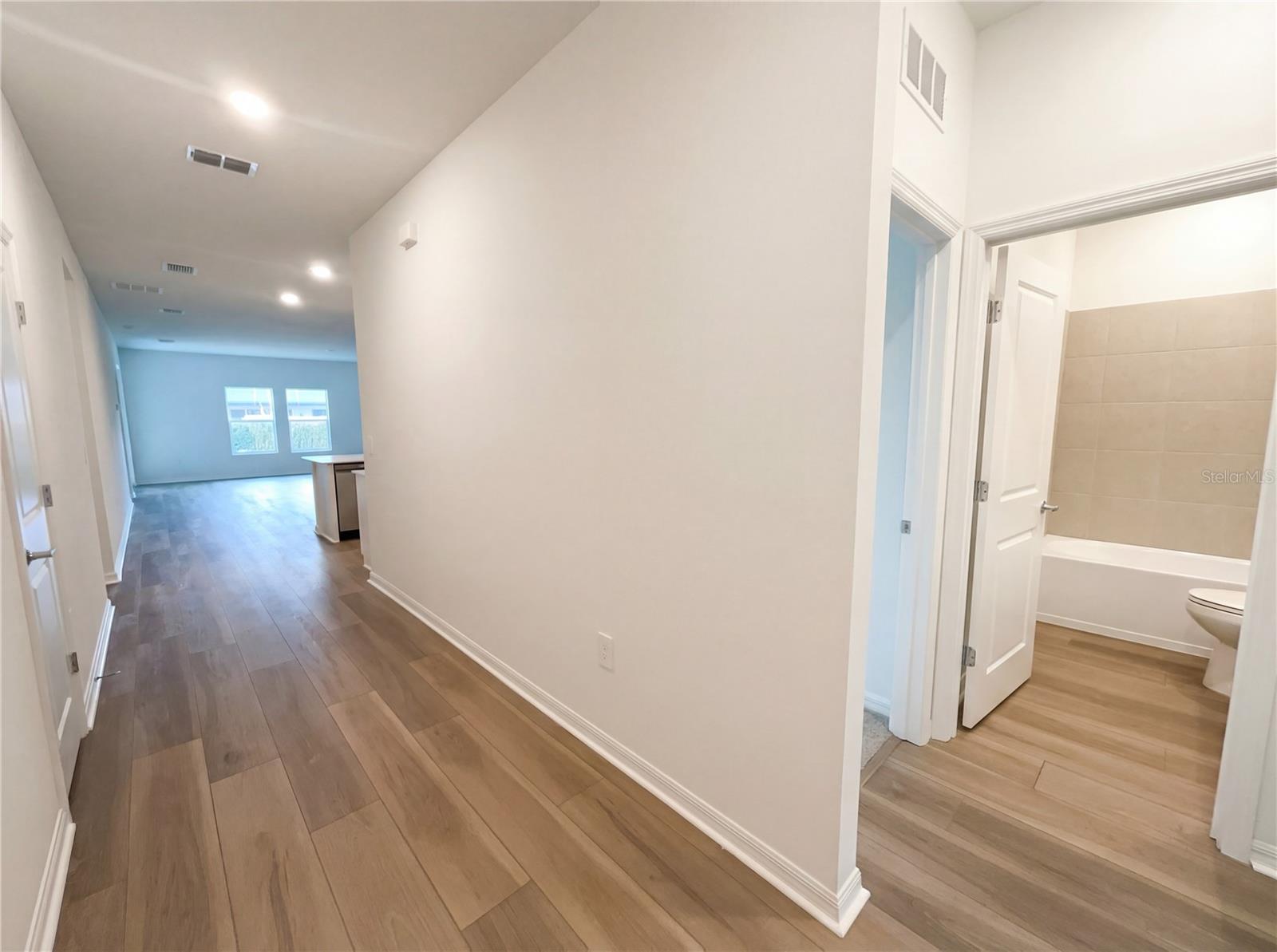 Image 10 of 19 For 19654 82nd Loop