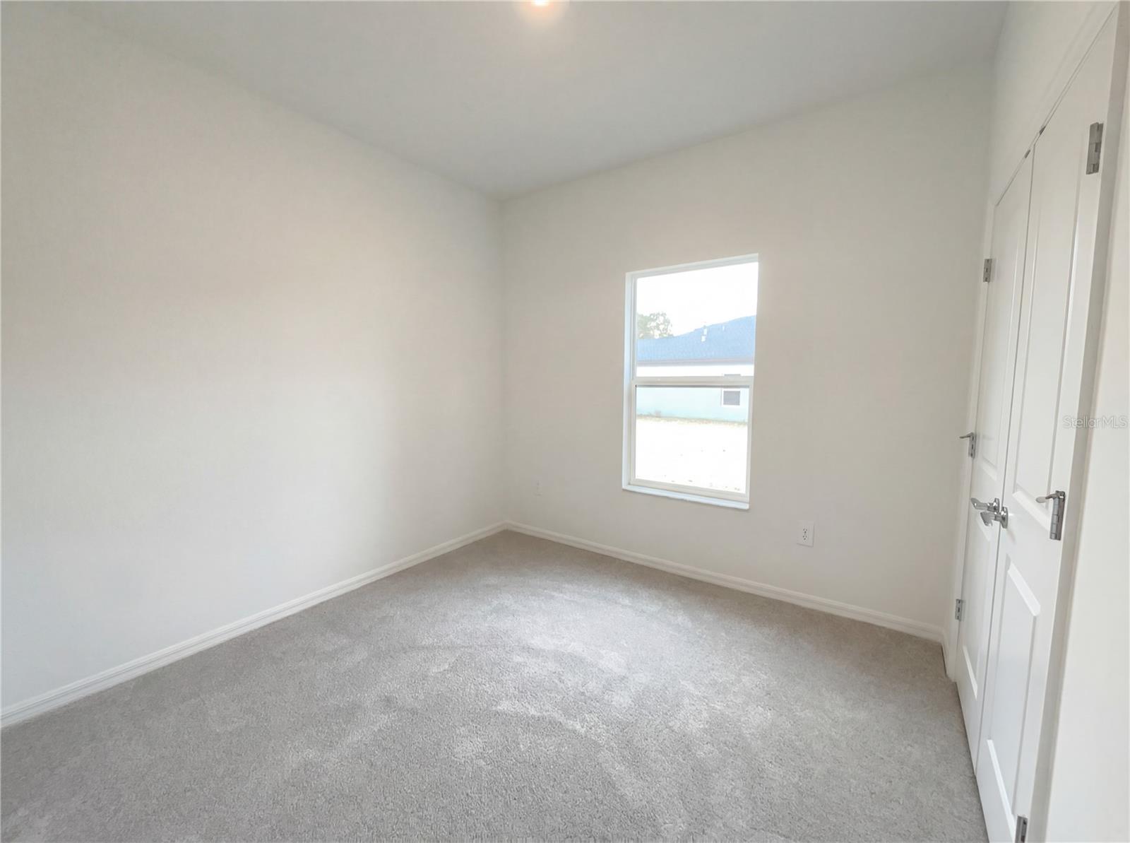 Image 11 of 19 For 19654 82nd Loop