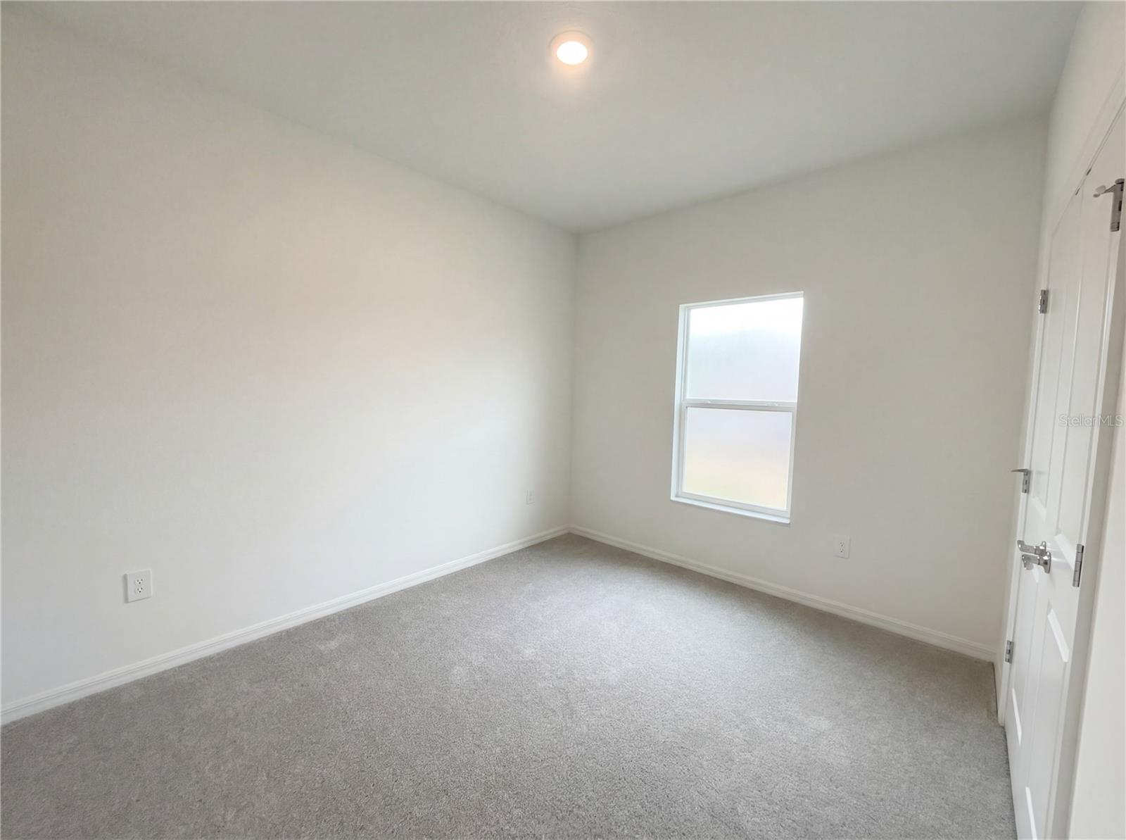 Image 9 of 19 For 19654 82nd Loop