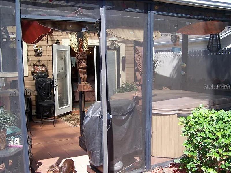 Image 8 of 11 For 2011 Plainfield Drive