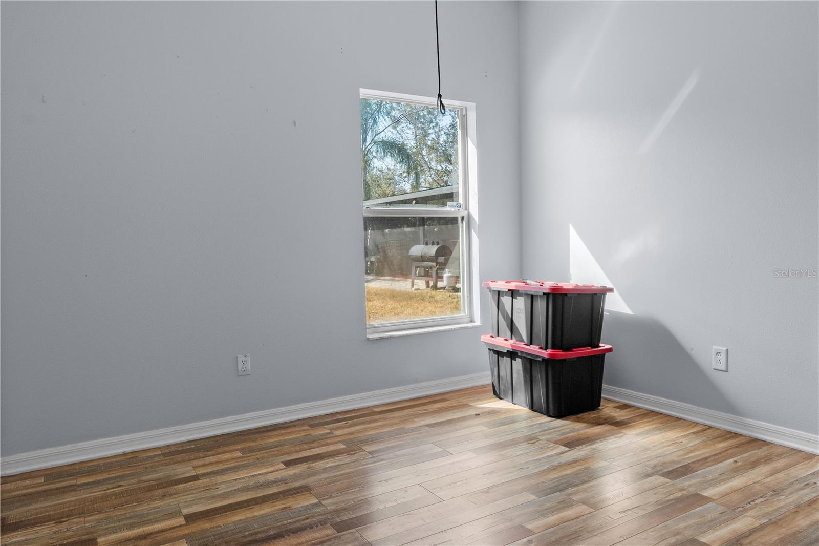 Image 9 of 18 For 3663 Daydream Place