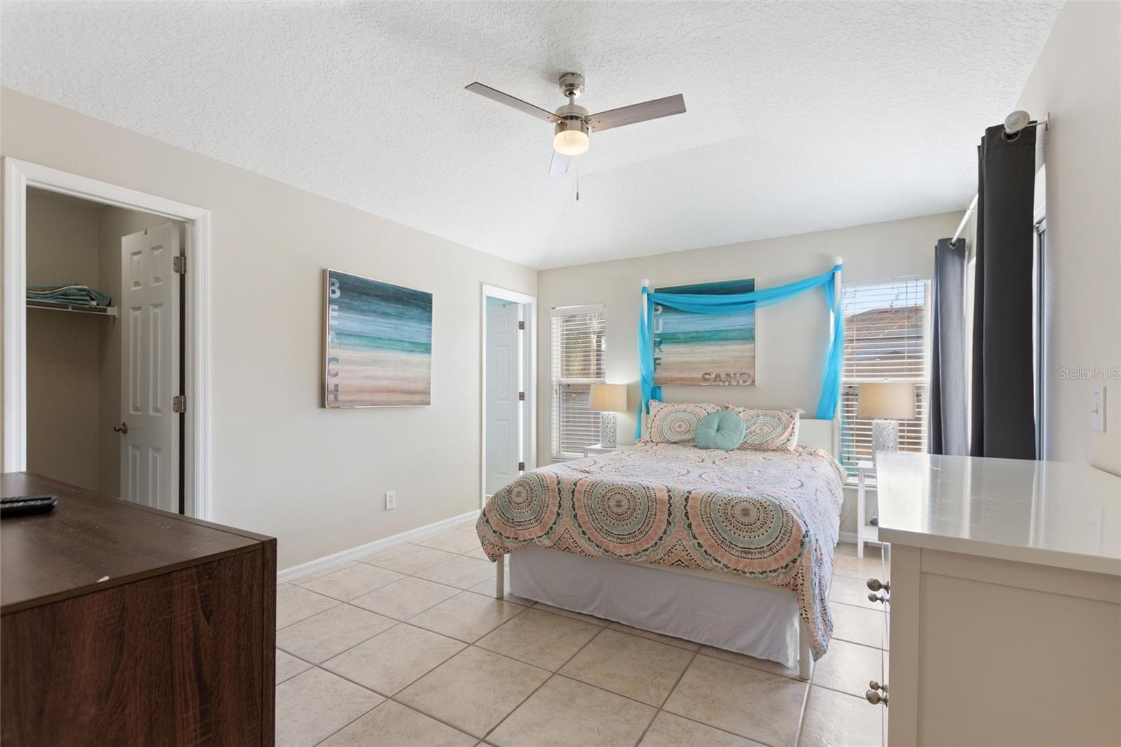 Image 23 of 41 For 816 Solana Circle