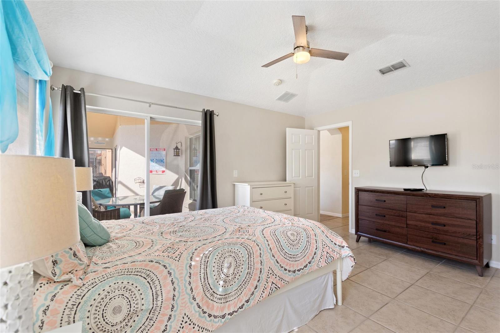 Image 24 of 41 For 816 Solana Circle